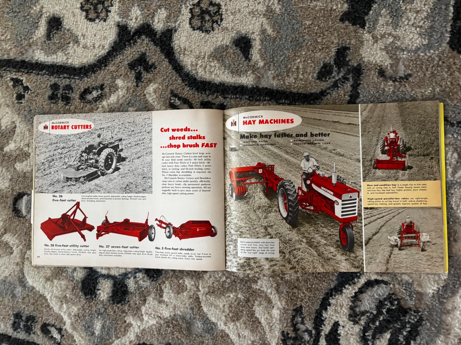International Harvester Buyers Guide for 1961 Brochure DCPA26