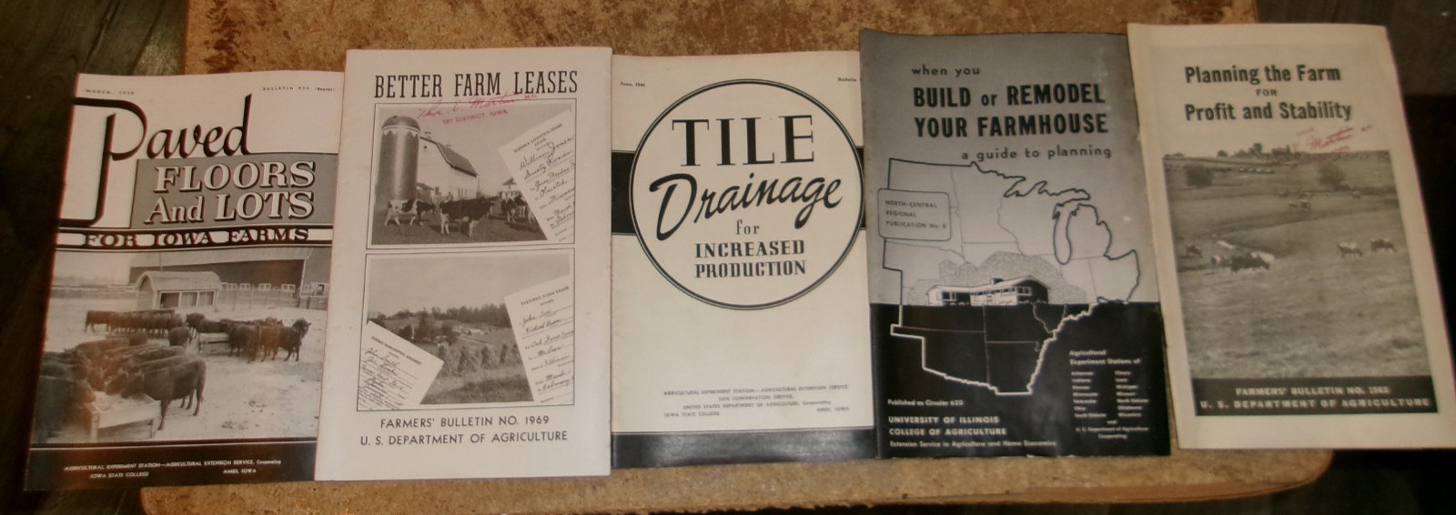 5-lot 1940&rsquo;s-50&rsquo;s Iowa State,U of I + USDA assorted bulletins good used