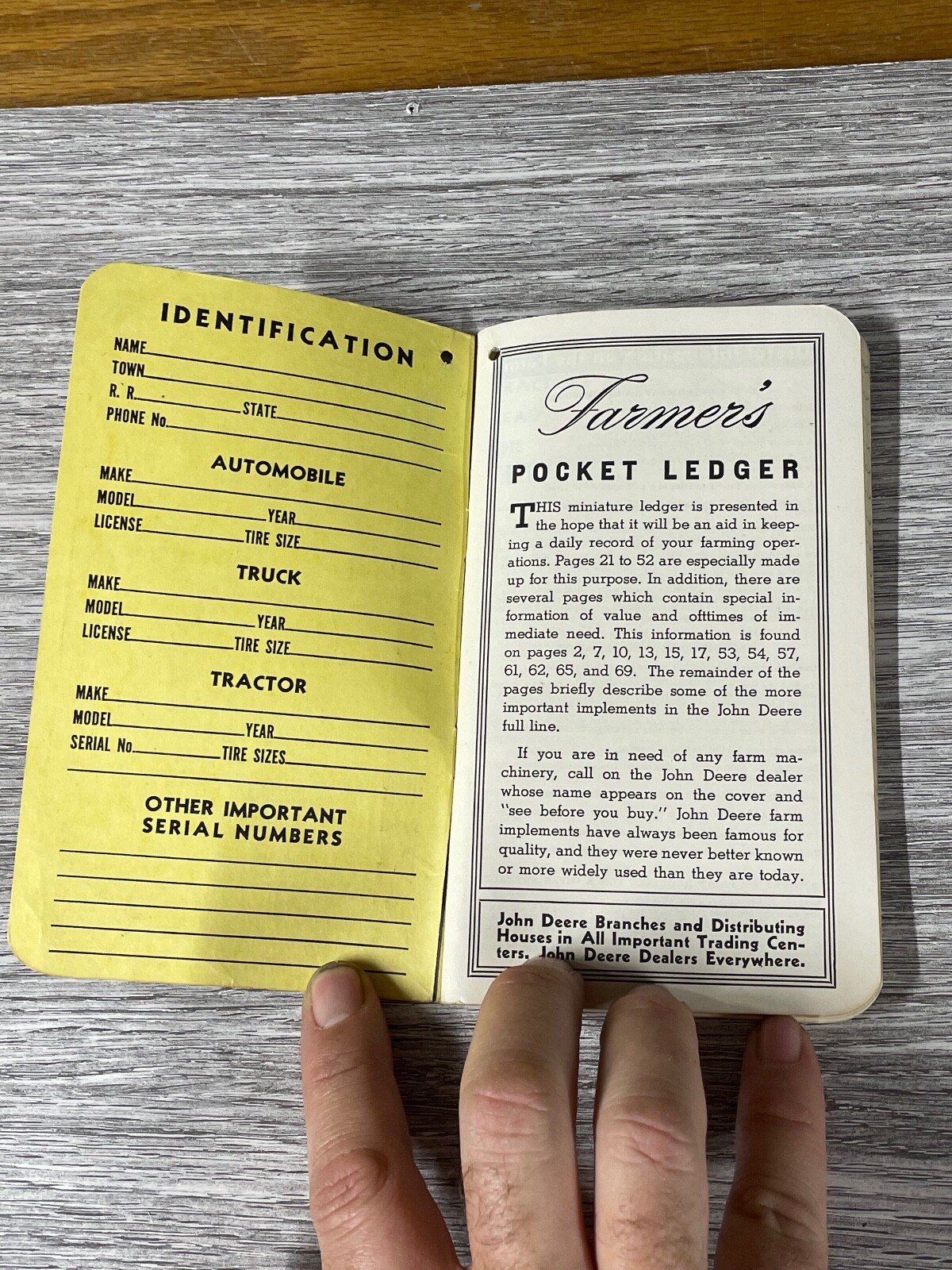 Farmer&rsquo;s Pocket Ledger Newark Ohio 6.5&Prime; x 3.5&Prime; Harvester & Daugher 1954-55 Unuse