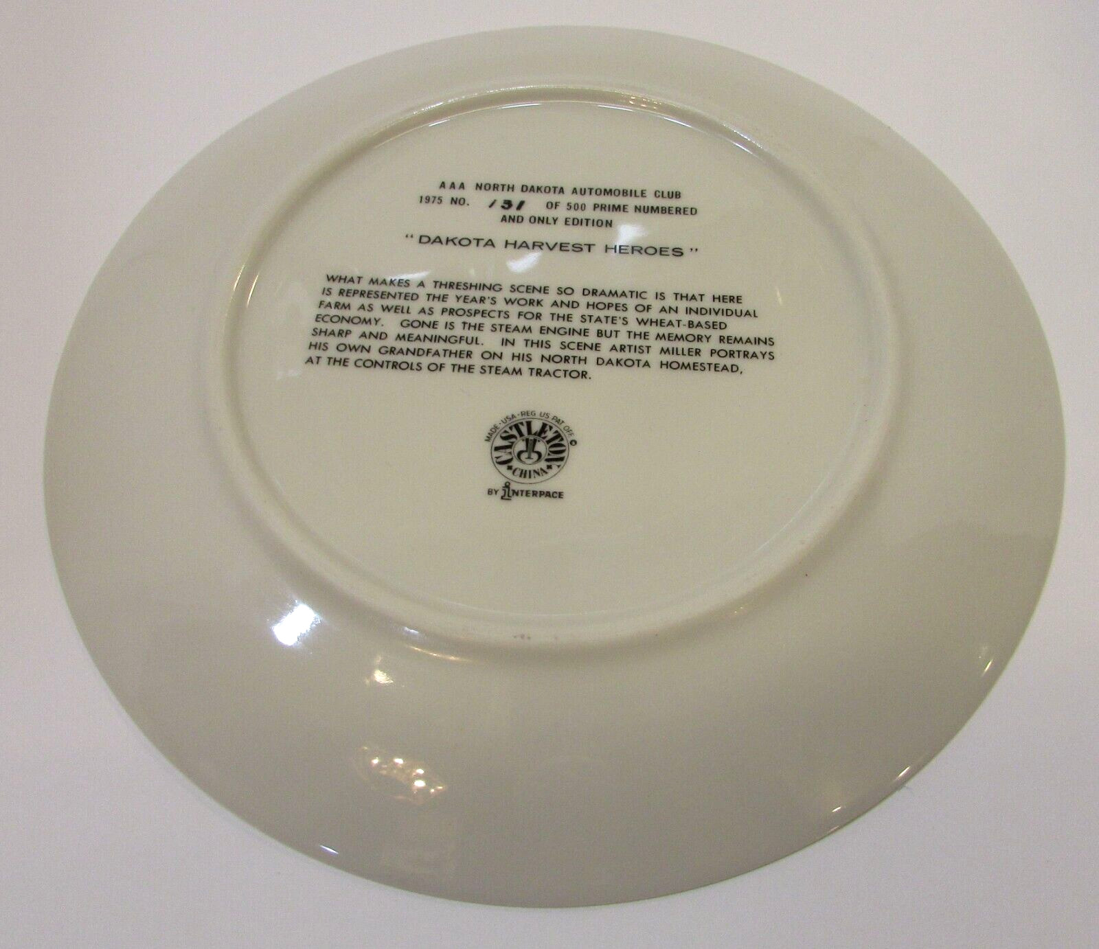 Vintage 1975 Dakota Harvest Heroes 8&Prime; Collector Plate ND Automobile Club 131