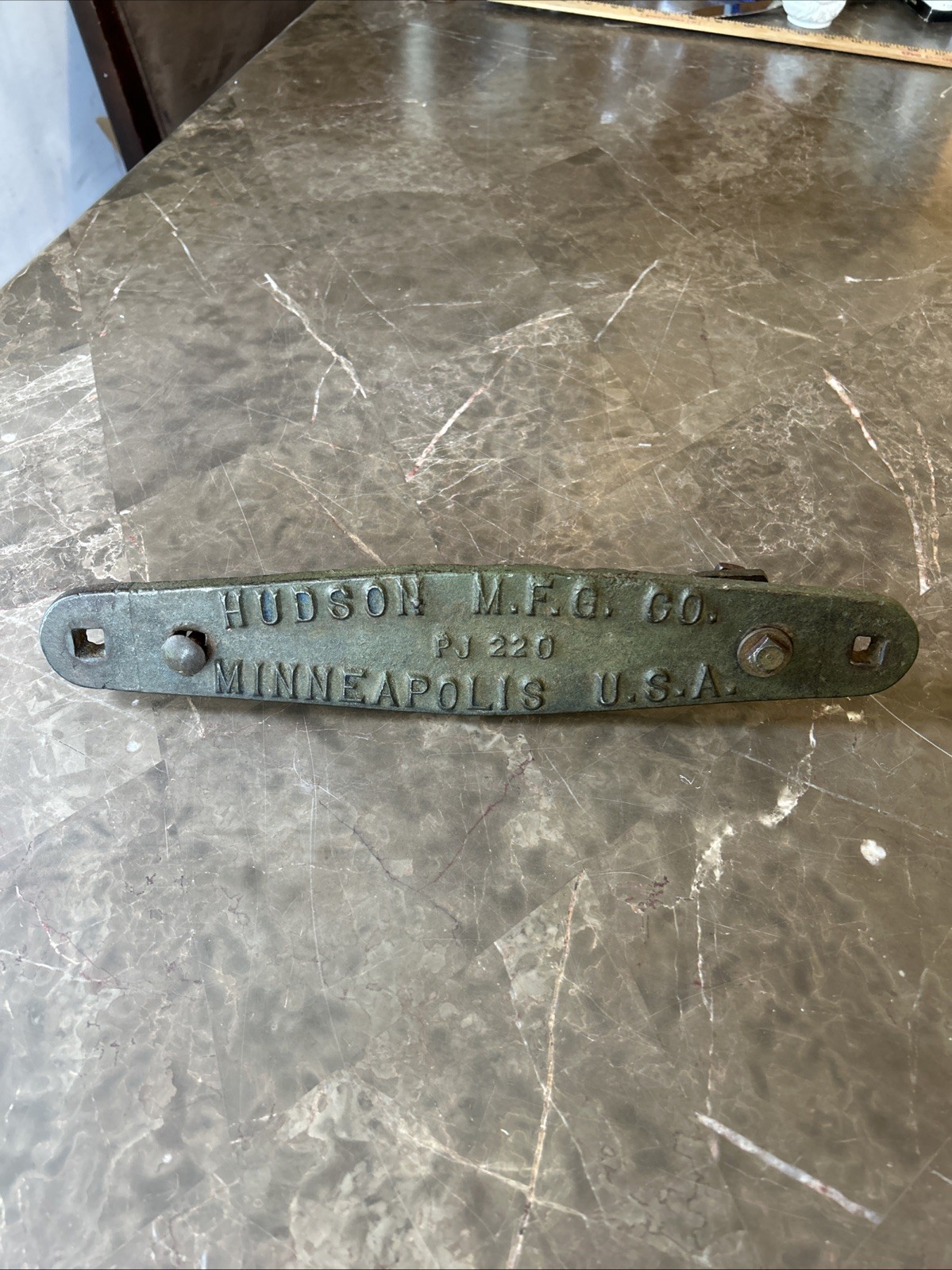 Antique Hudson Mfg Steam Engine Builder&rsquo;s Plate Threshing Machine Cast Iron