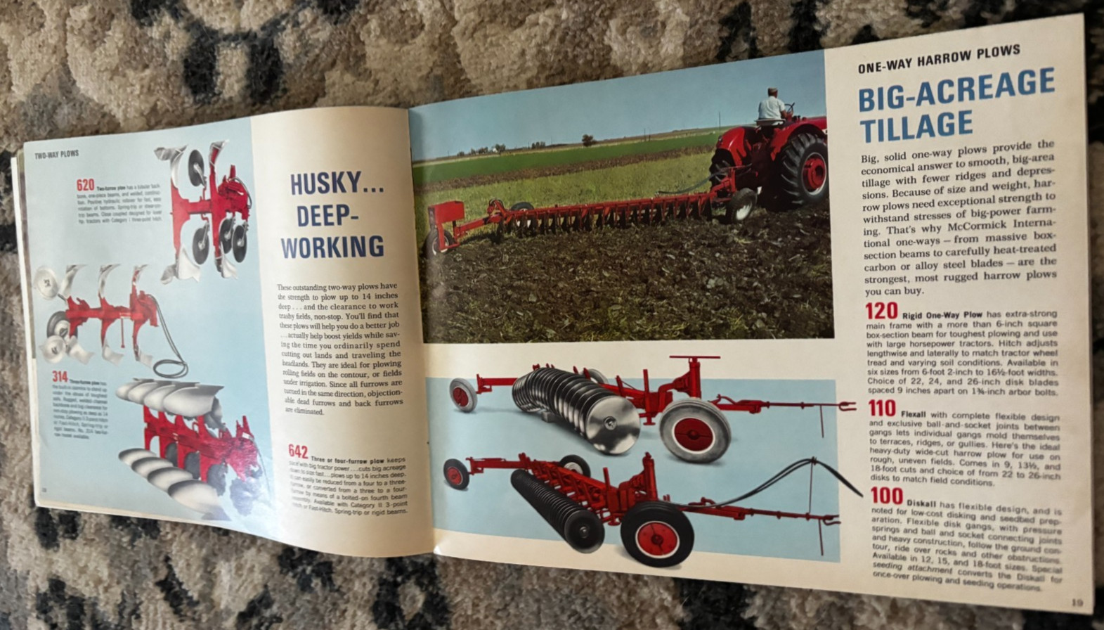 International Harvester Buyers Guide For Spring 1966 Brochure DCPA26