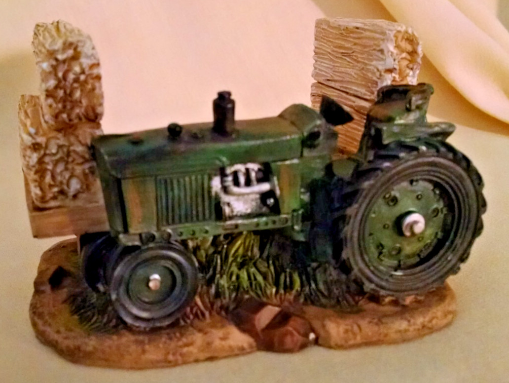 TRACTOR LOT RESIN FIGURE FIGURINE HAY WAGON GREEN SILVER MAYRICH CO CHINA.