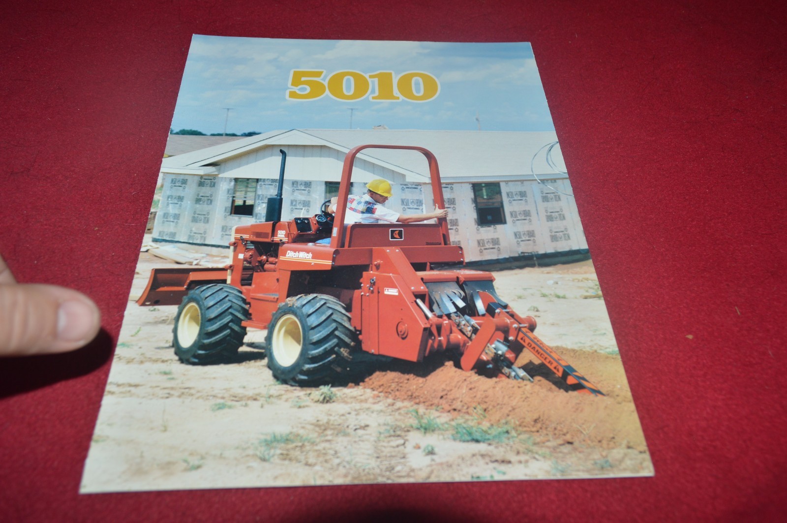 Ditch Witch 5010 Trencher Dealer&rsquo;s Brochure CDIL
