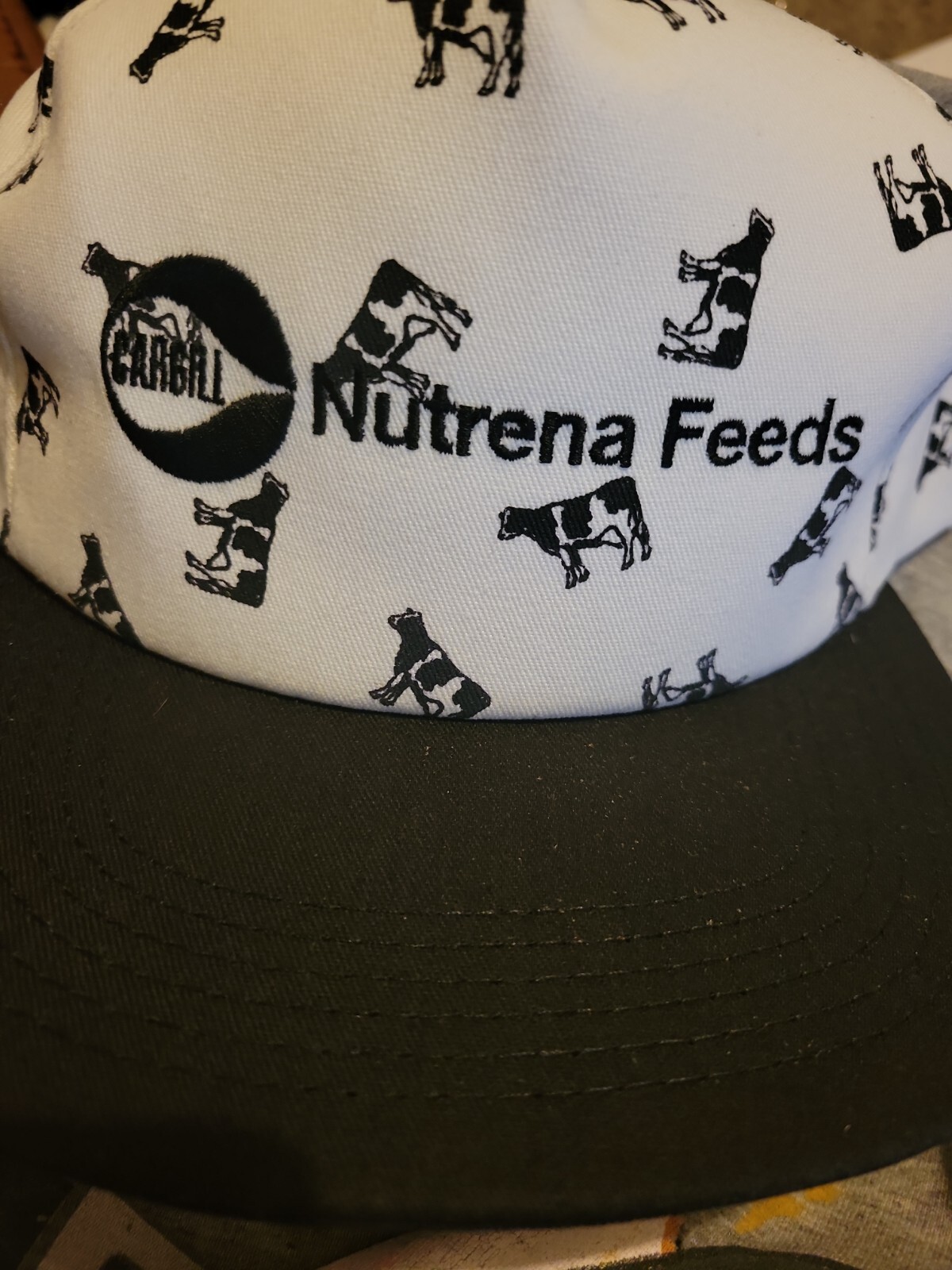 1980s CARGILL NUTRENA FEEDS SNAPBACK BASEBALL CAP