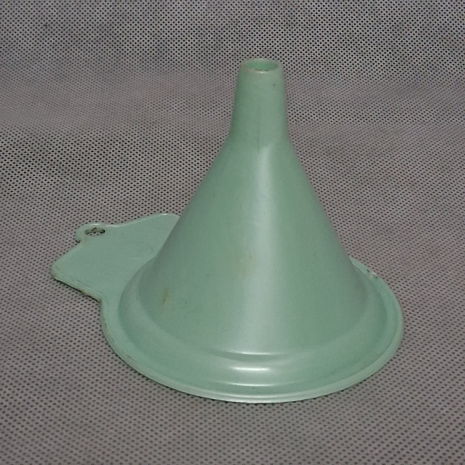 Jadeite Green Advertising Funnel Omaha NE Livestock Commission Mactier Bros
