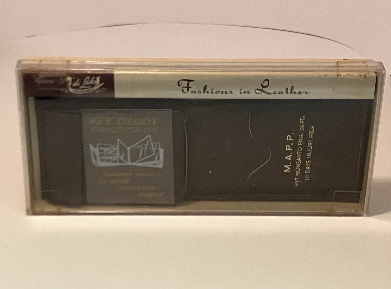 Vtg Water Buffalo Di Lido Monsanto Advertisement Leather Bi-Fold Wallet Brown