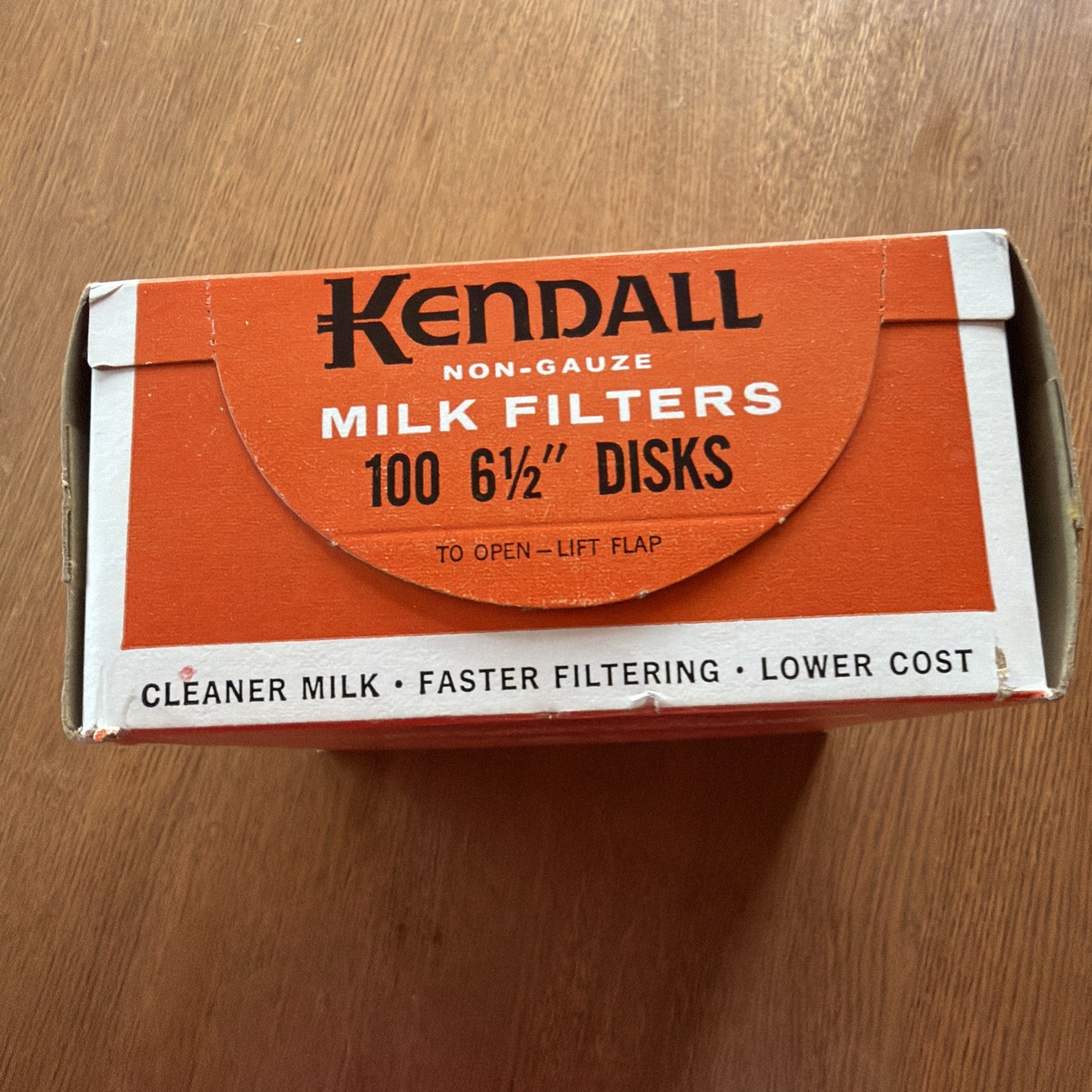 Vintage Kendall Milk Filters 100 6-1/2&Prime; Non-Gauze Squares Vintage NOS 1960-1970