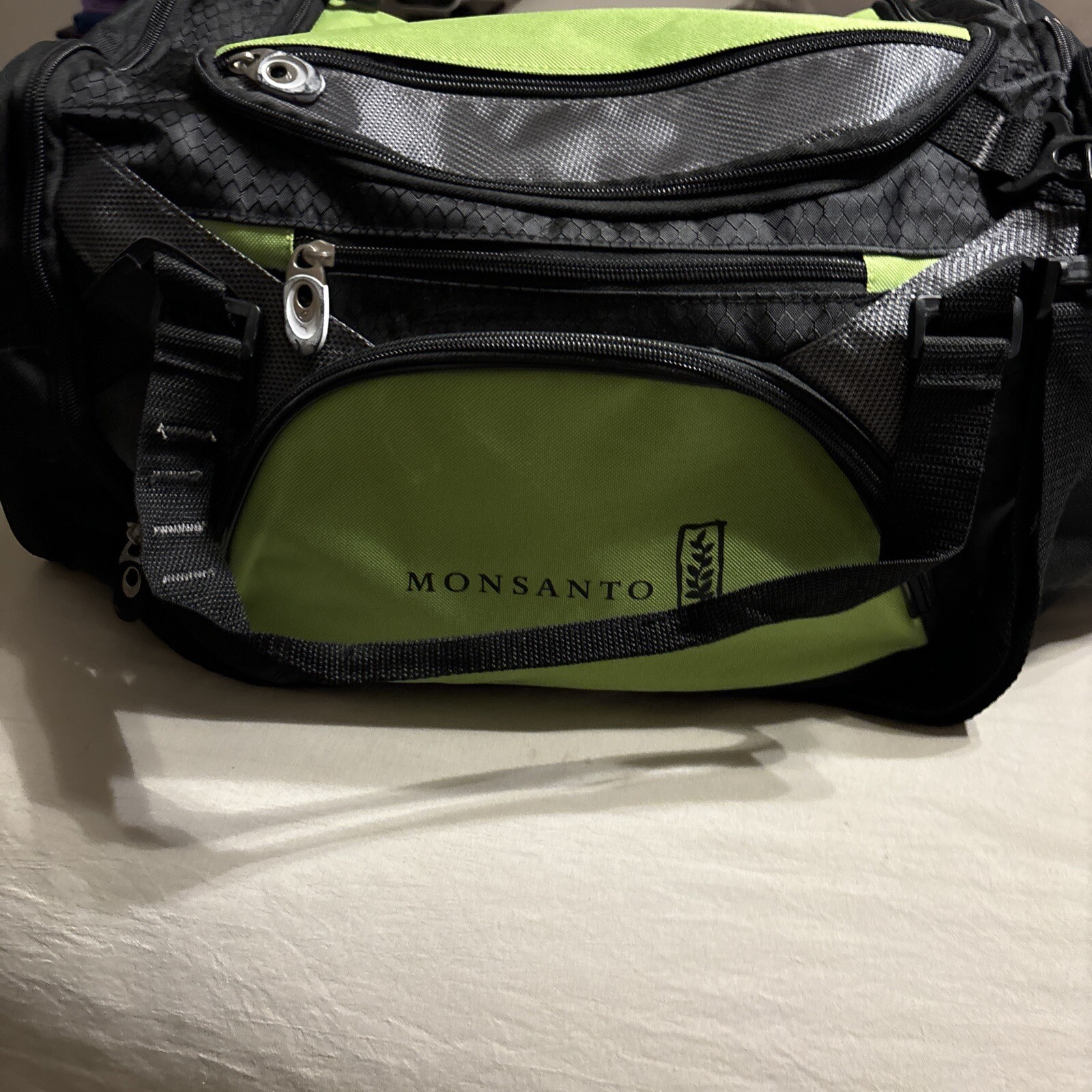 Vintage Defunct NEW Monsanto St Louis MO Duffle/Gym Bag Bayer Free Shipping