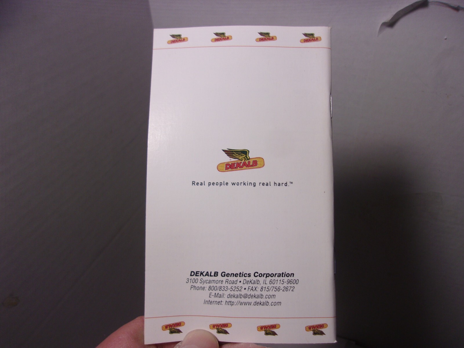 1998 Dekalb Farmers Pocket Advertising Agriculture Product Guide Vintage farm