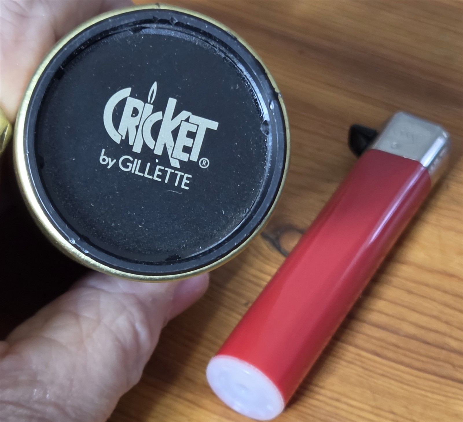 VINTAGE FS CRICKET LIGHTER HOLDER SAFETY IS OUR BUSINESS 4&Prime; TALL LIGHTER WORKS
