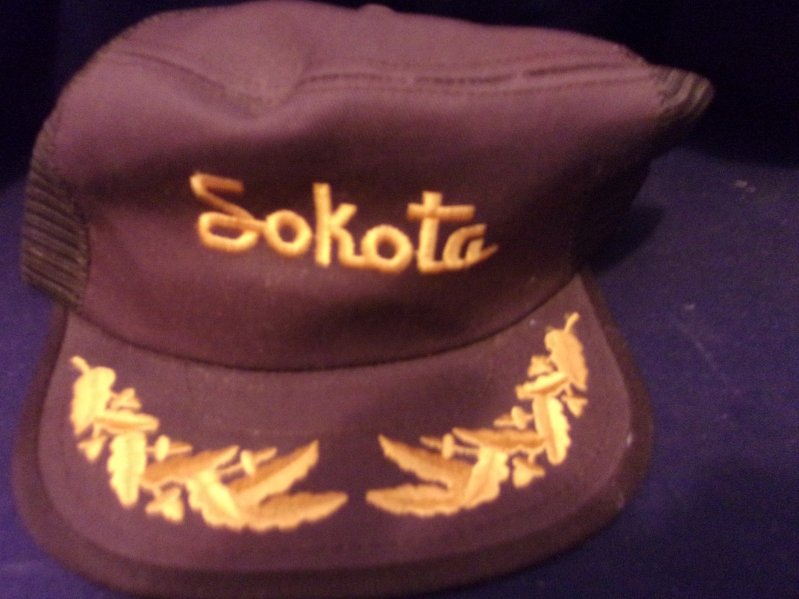 Vintage Sokota Corn Seed Mesh Back Snap Back Farmer Trucker Cap Gold Leaf Bill