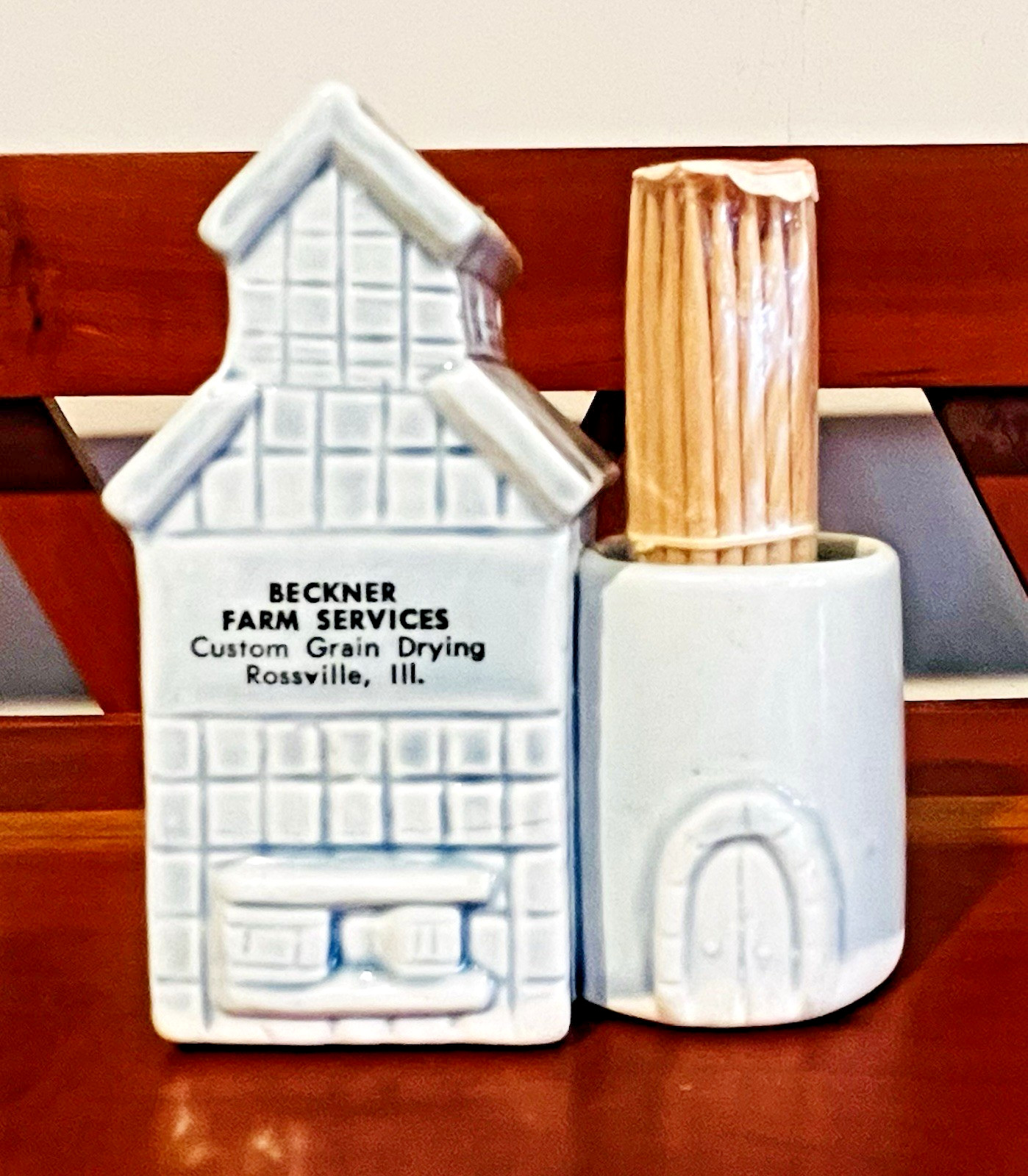 Vintage Beckner FARM Services ROSSVILLE, IL Toothpick Holder