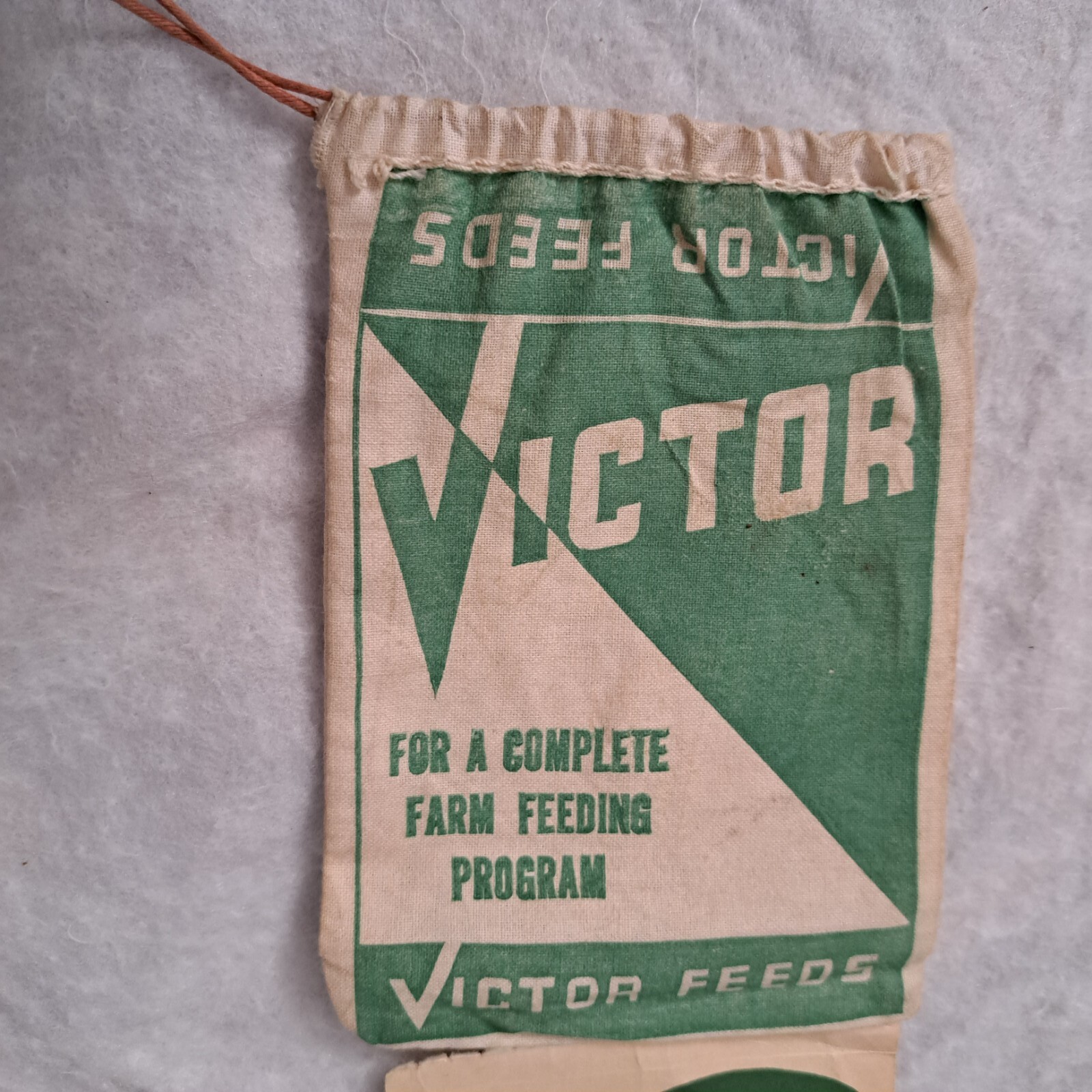 SNODGRASS FEED & RANCH SUPPLY Gordon, Nebraska VICTOR FEEDS DEALER Bag Postcard