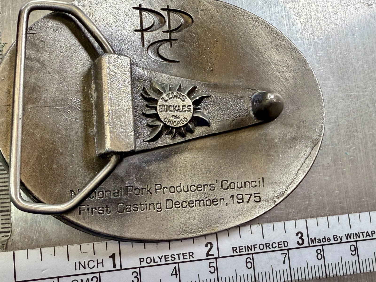 HOGS ARE BEAUTIFUL National Pork Producers Council VTG 1975 Lewis Belt Buckle