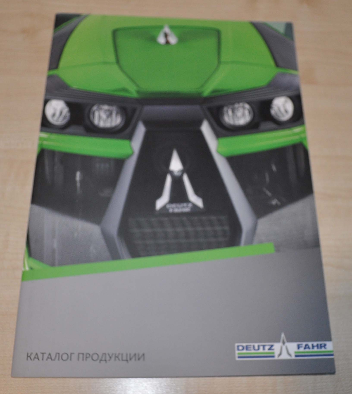 Deutz Fahr Model Range Tractor Combine Harvester Agricultural Brochure Prospekt