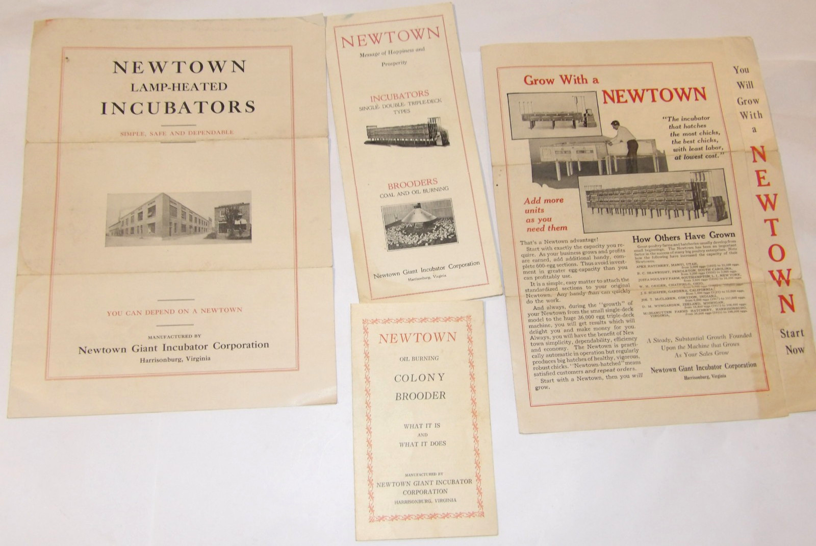 VINTAGE 1925 NEWTOWN OIL LAMP-HEATED INCUBATORS BROCHURES! 4 PCS/HARRISONBURG,VA