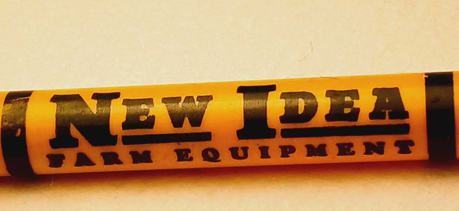 « NEW IDEA *Lester A. Buck*Leighton, Pa.*Phone 1282R13 » GRAPHITE Bullet Pencil