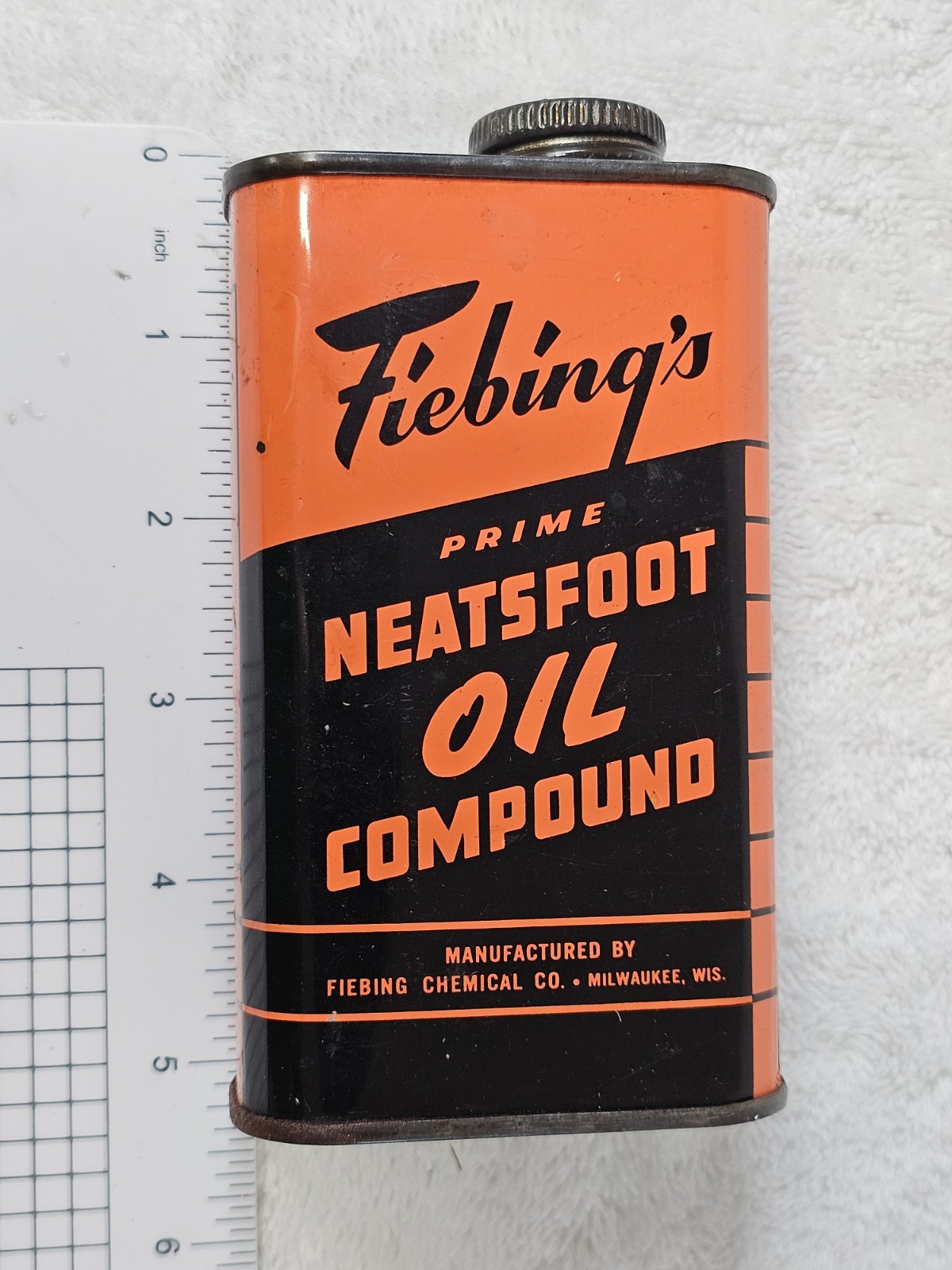 Fiebing’s Neatsfoot Oil Compound Tin Can Milwaukee WI Horse Tack Graphic VTG