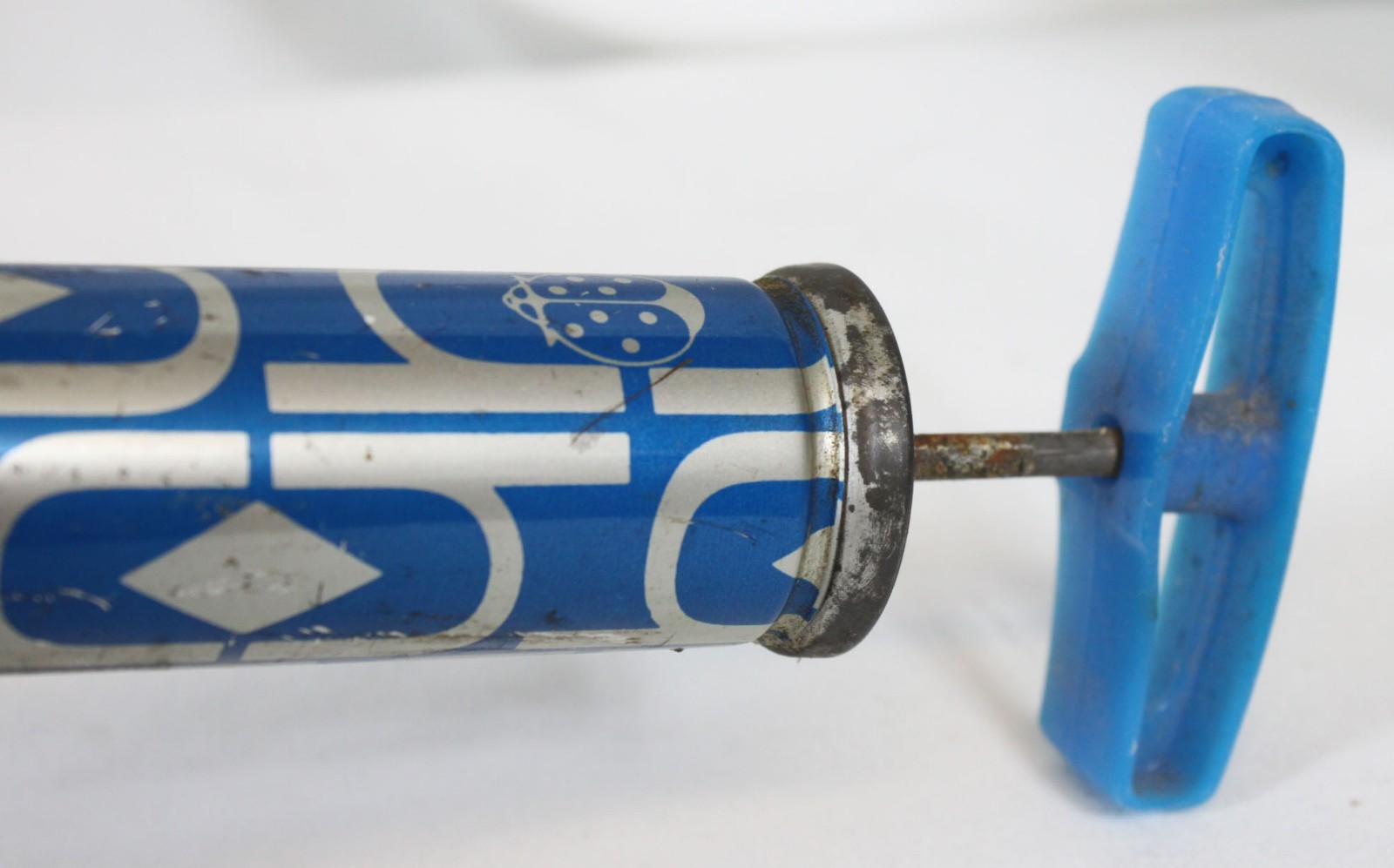 Vtg Hudson Sprayer Duster Metal Hand Pump Canister Blue Silver Retro Farming