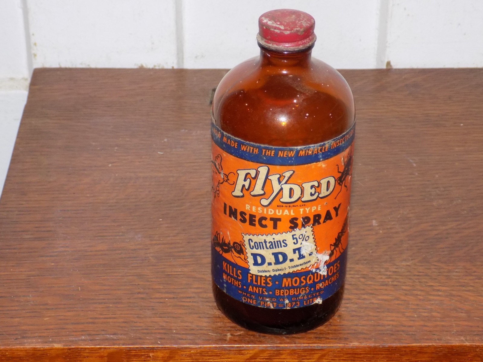 Vintage Flyded Inspect Spray EMPTY 1 Pint Bottle with Paper label