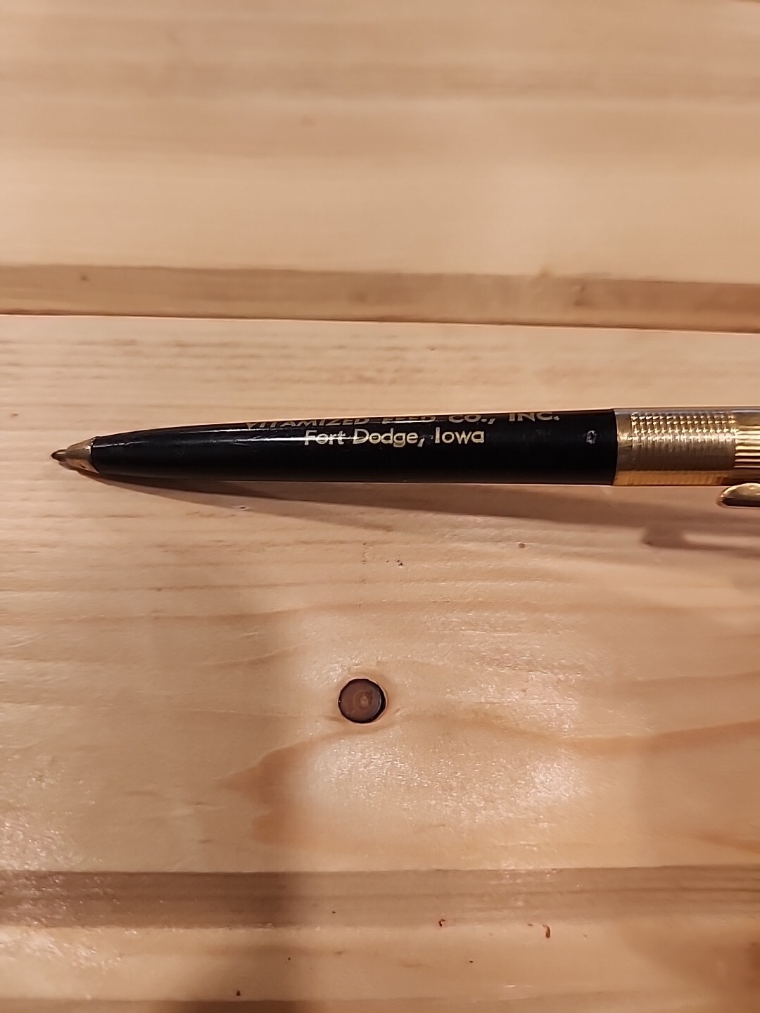 Vtg Dr MacDonald&rsquo;s Vitamized Feed Co Pen Fort Dodge Iowa