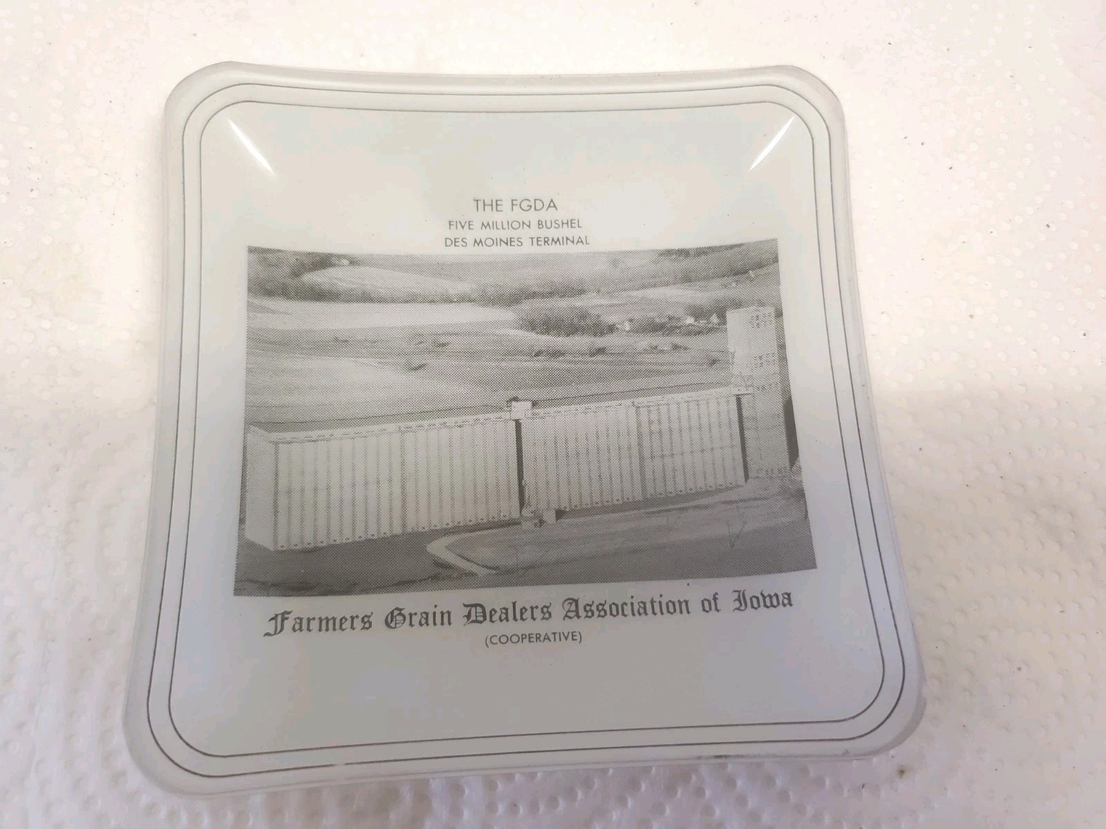 Glass Dish Farmers Grain Dealers Association Of Iowa Des Moines Terminal