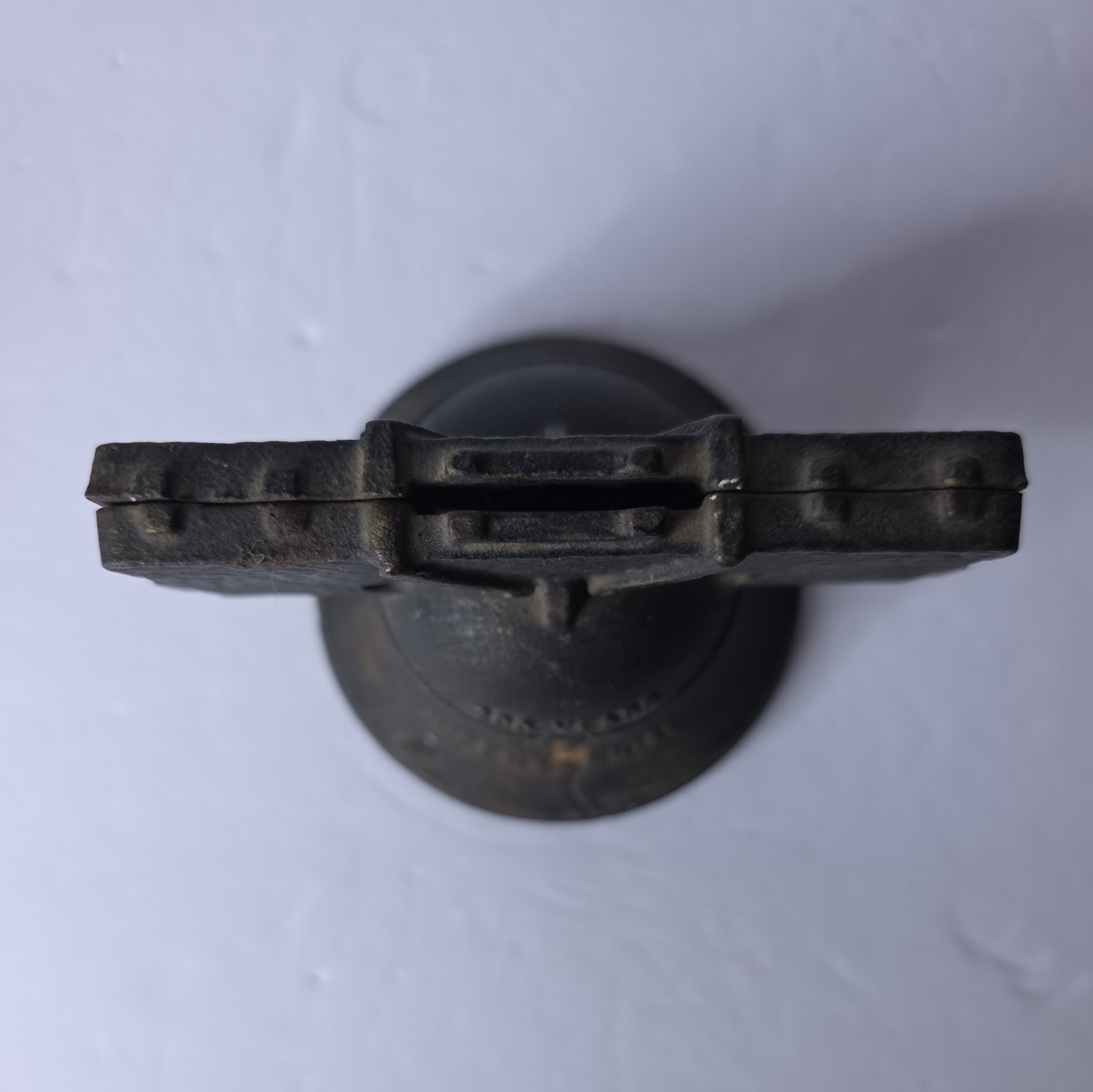Sperry New Holland Farm Tractor 1976 Belleville Foundry Cast Liberty Bell Bank
