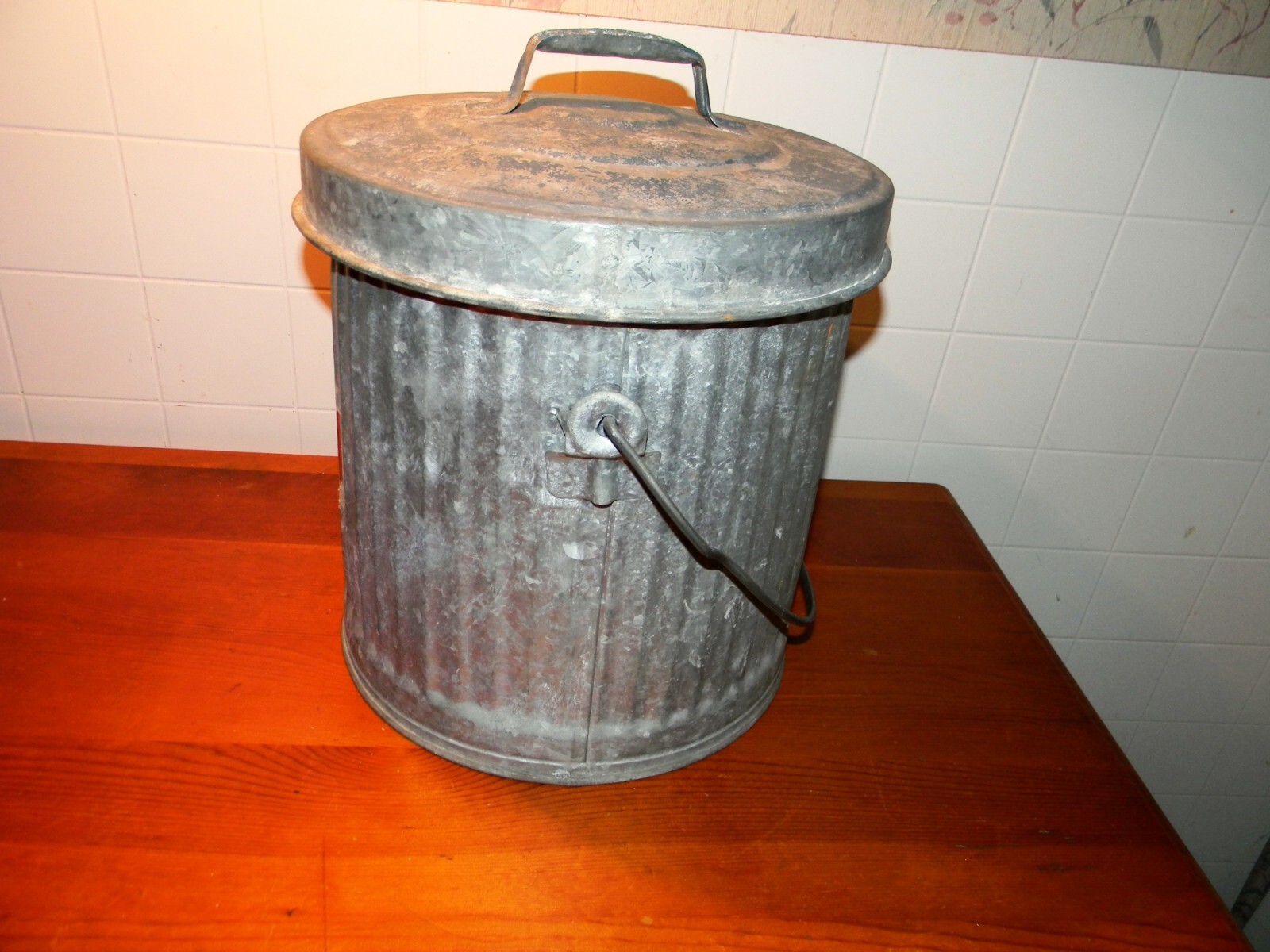 VINTAGE HAND BUCKET INDIAN LABEL 11 INCH TALL ZINC COATED WITH HANDEL PAIL