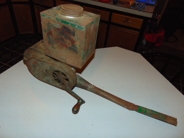 * Vintage Hudson Duster Sprayer No. 601 H. D. Hudson Mfg Co. Chicago