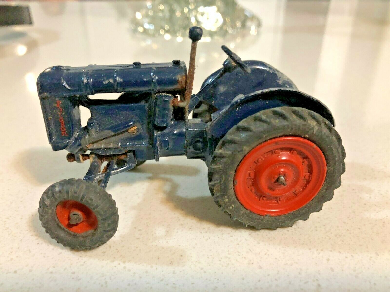 Vintage Boxed Britains No.128F Lead Fordson Major Tractor Model – Rubber Tyres