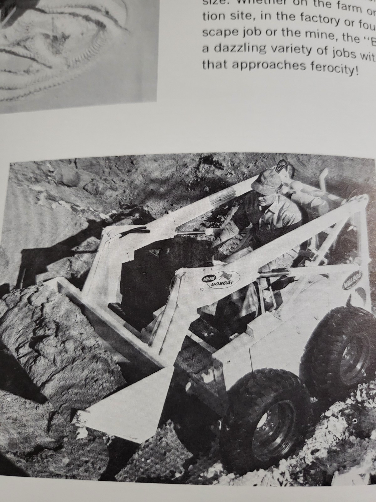 Vintage 1966 BROCHURE Melroe Bobcat M 500 Skid Steer Loader Kohler K662 Engine