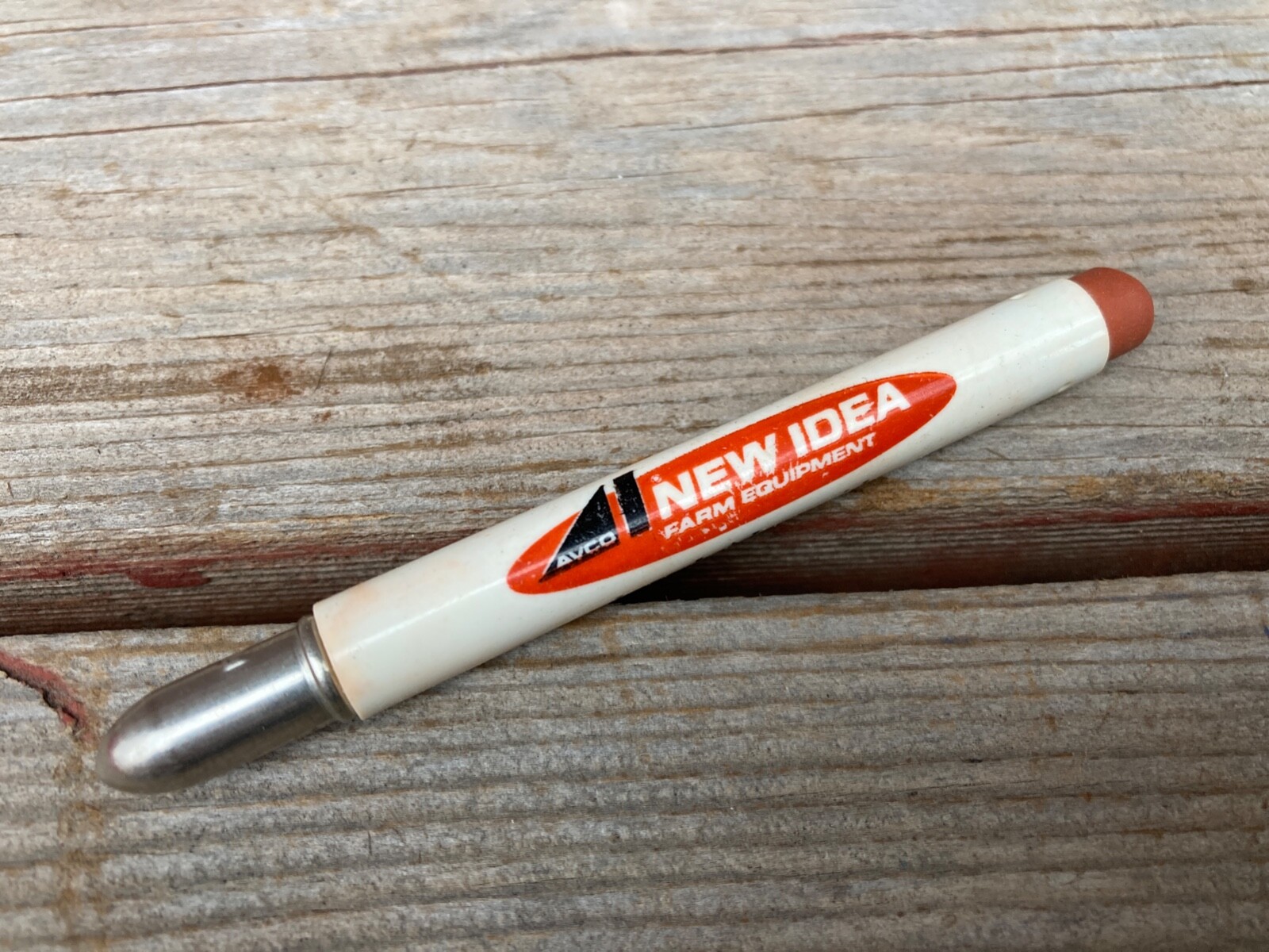 VINTAGE AVCO NEW IDEA BULLET PENCIL ADVERTISING FARM TRACTORS IMPLEMENT