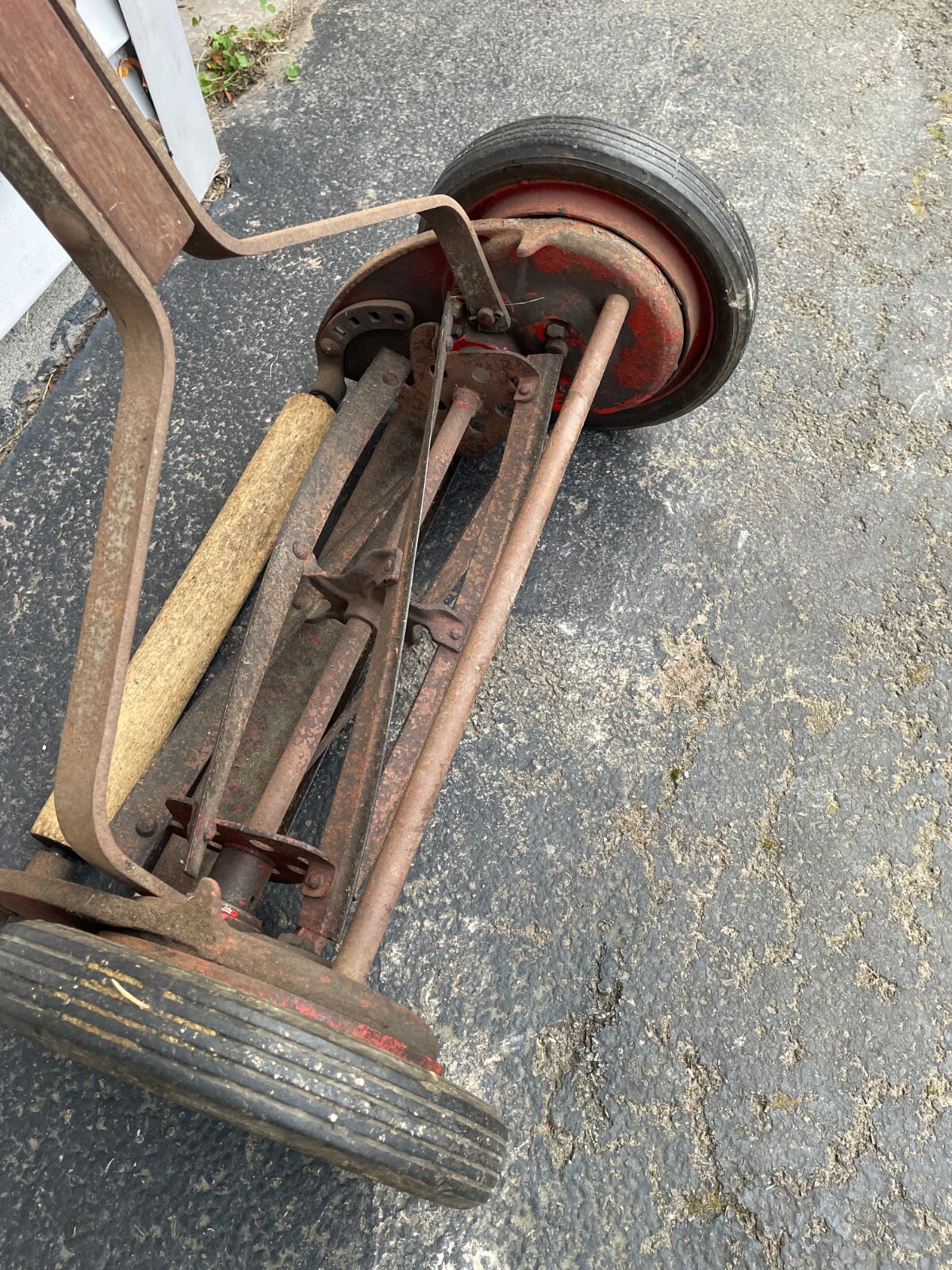 Vintage Savage Pontiac Reel Mower – Fully Functional, 1930-40s Antique Lawn Tool