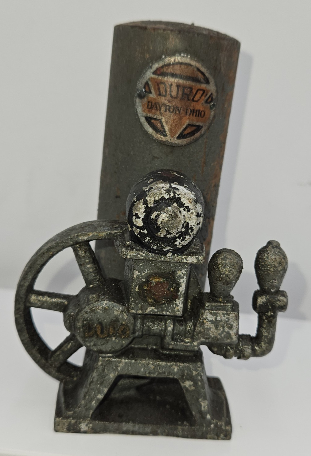 Rare Advertising, Duro water pumps Hit Miss Engines desk top paperweight RARE !