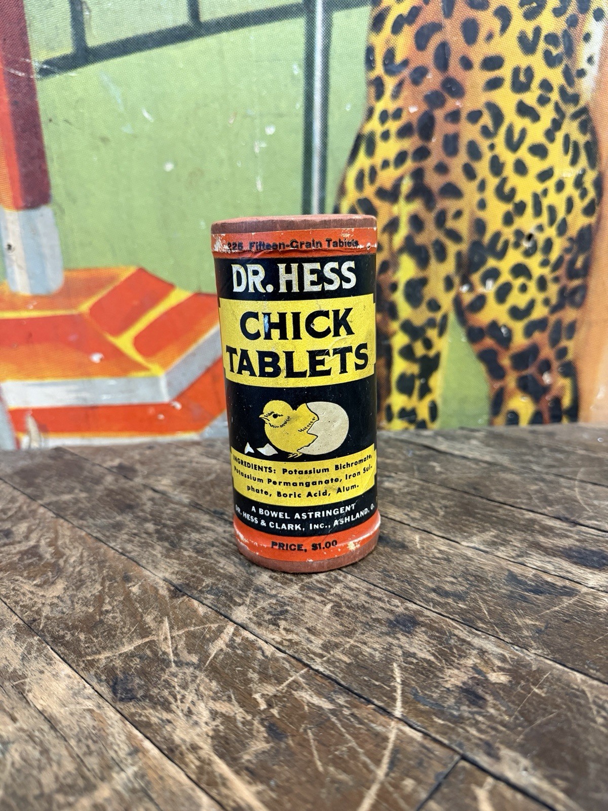 VINTAGE 1929 DR HESS CHICK TABLETS CONTAINER CAN SIGN FARM FEED SEED EGG RARE!!