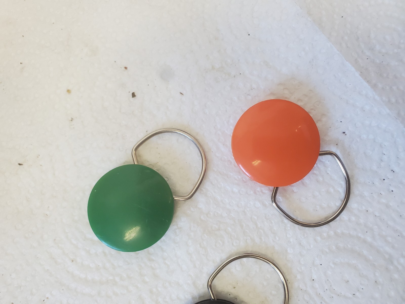 3 Keychains People Mutual Savings & Loan Waterloo New Hampton Manchester Iowa