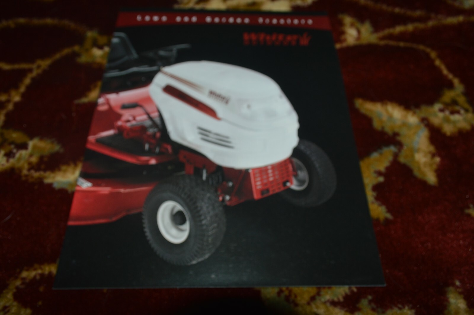 White Outdoor Lawn & Garden Tractor For 2002 Brochure FCCA