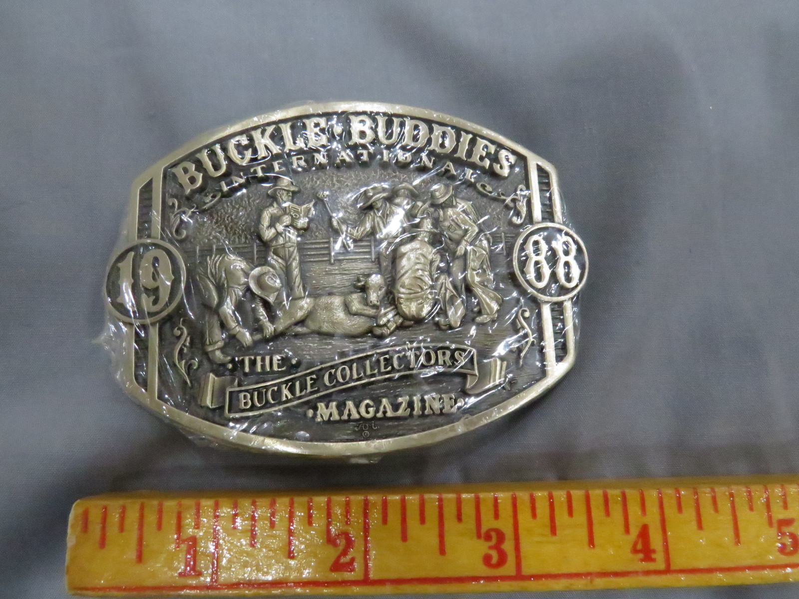 Award Design Medals Belt BUCKLE BUDDIES INTERNATIONAL BUCKLE MAGAZINE 1988 NIP