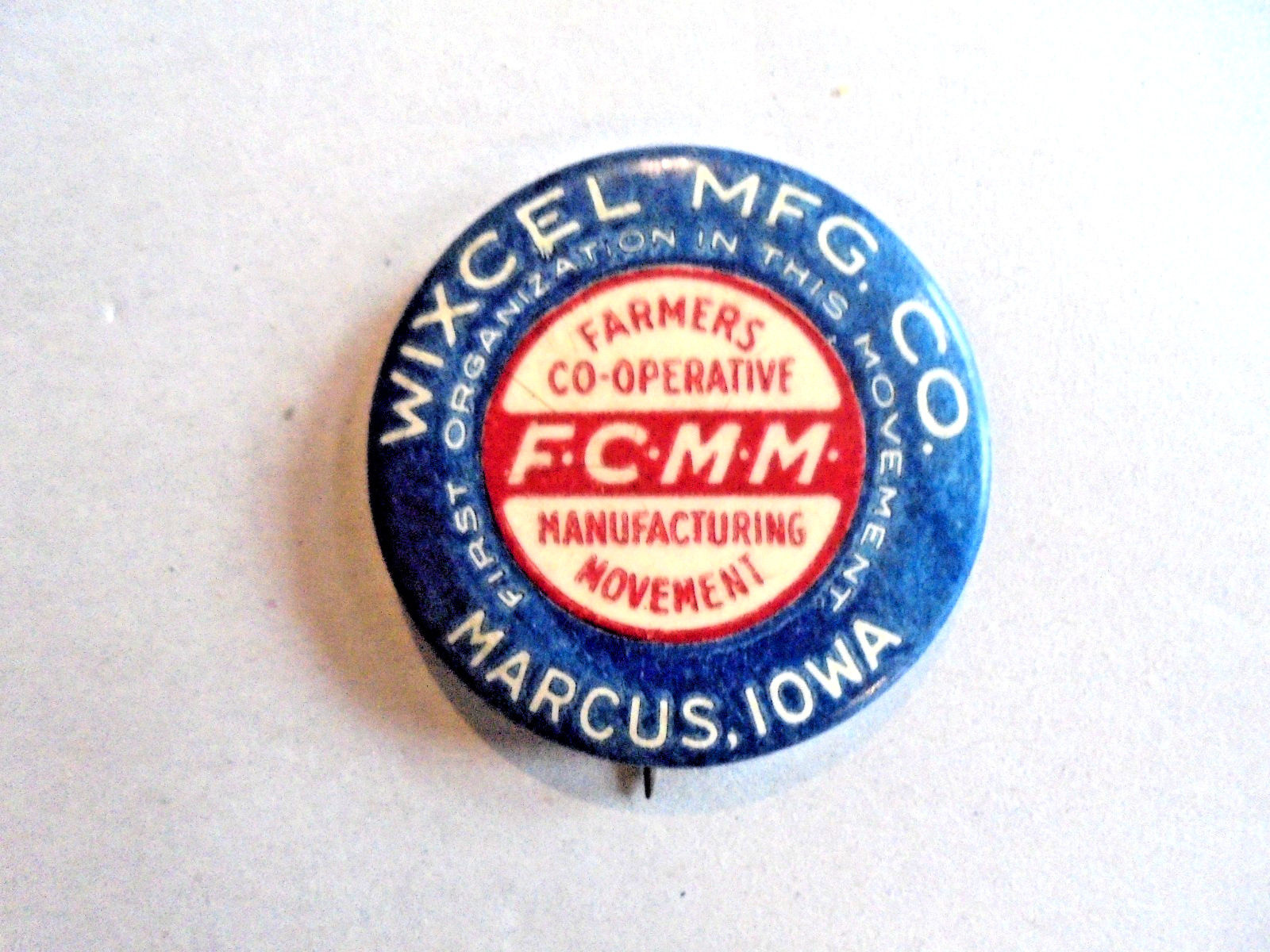 Vintage Wixcel Farm Equipment Marcus Iowa FCMM Manufacturing Movement Pinback