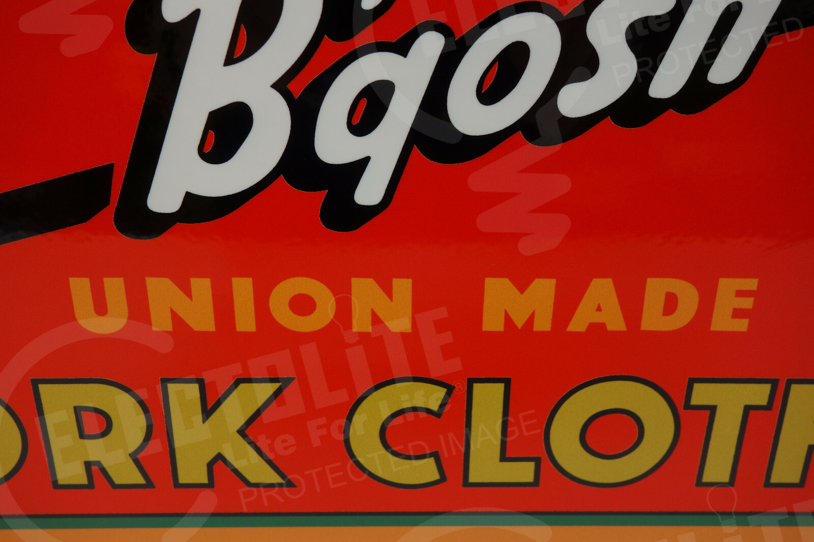 OSHKOSH B&rsquo;gosh UNION MADE WORK CLOTHES STEEL ENAMEL SIGN 9&Prime; High BY 14&Prime; Wide