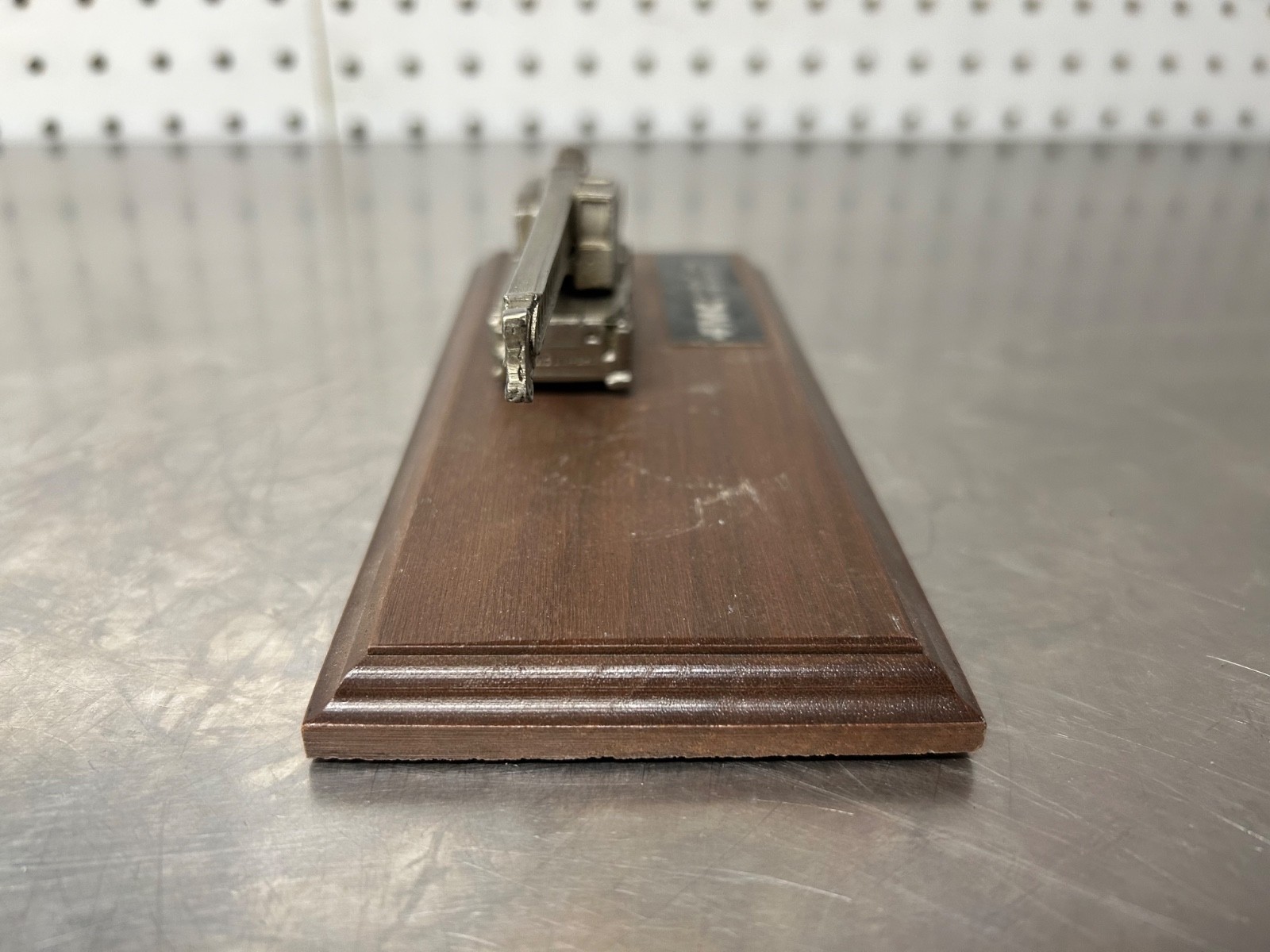 FMC Link Belt Cranes & Excavators Desk Plaque Pewter & Wood