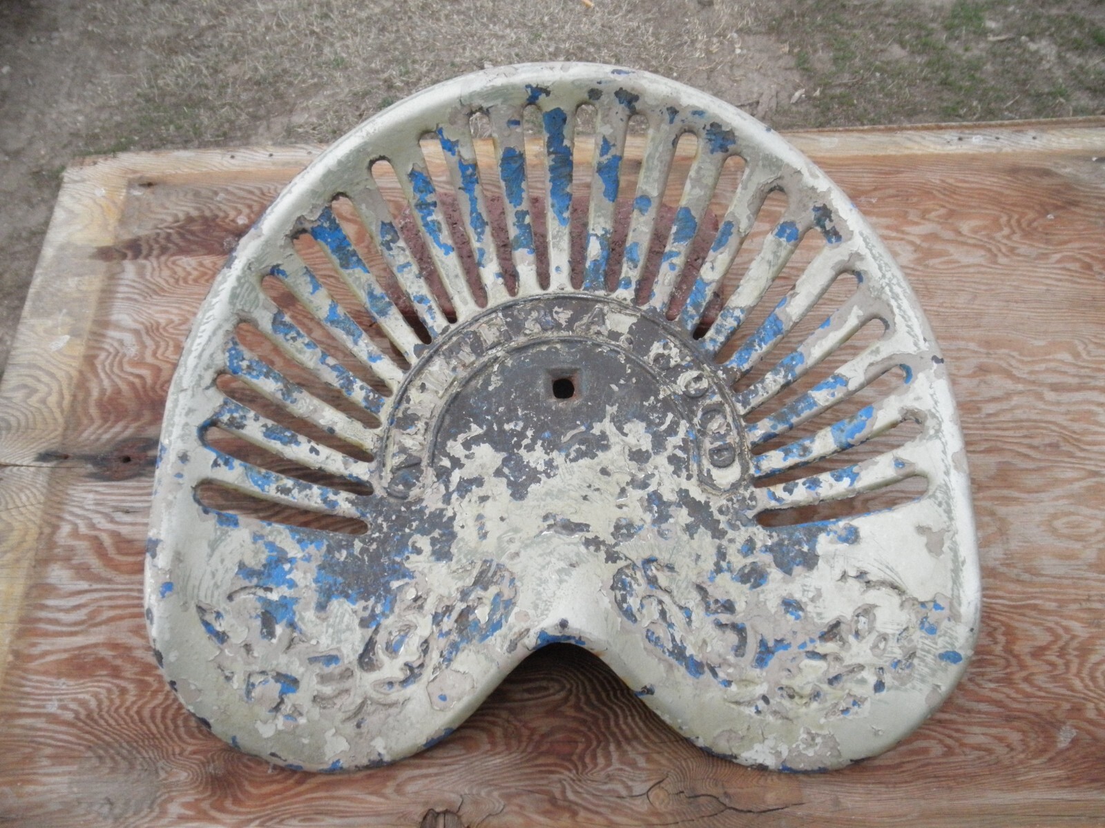 Antique Cast Iron Walter A Wood Tractor Horse Drawn Seat Original # 208
