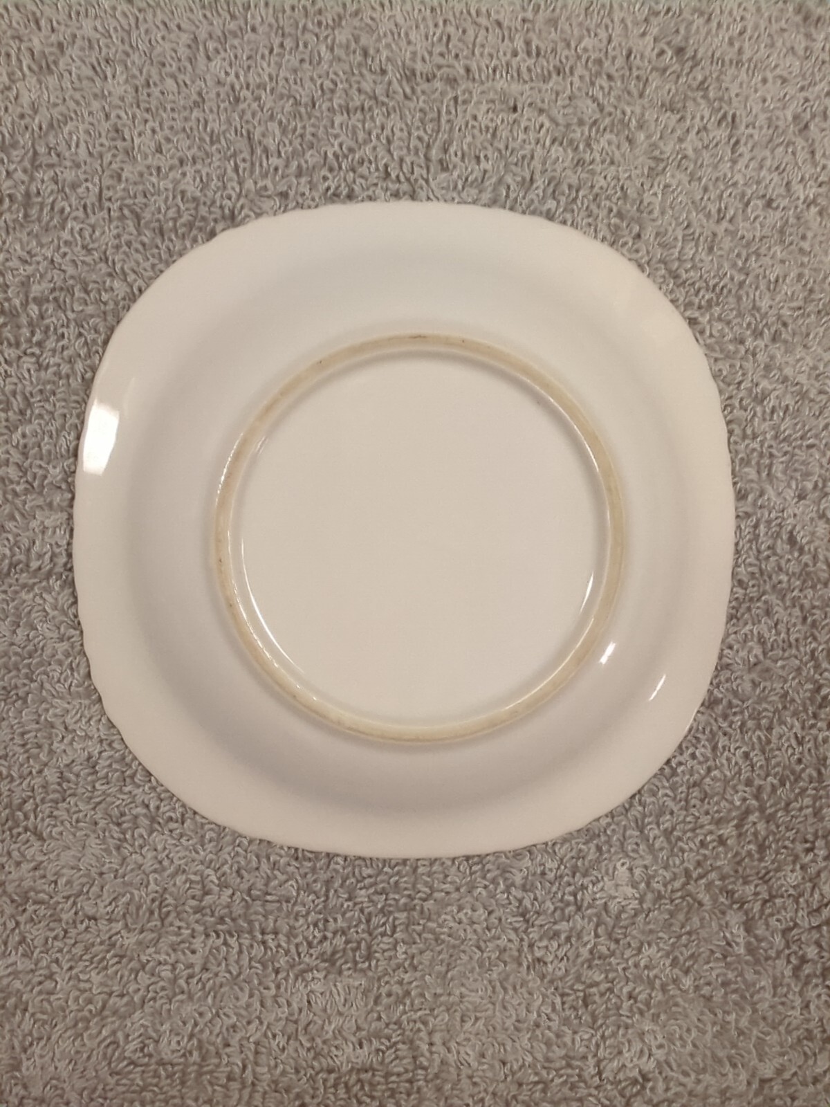 Steiger Ceramic Ash Tray, Duryea&rsquo;s Motor Wagon. « Lausanne » Gold Color Edging