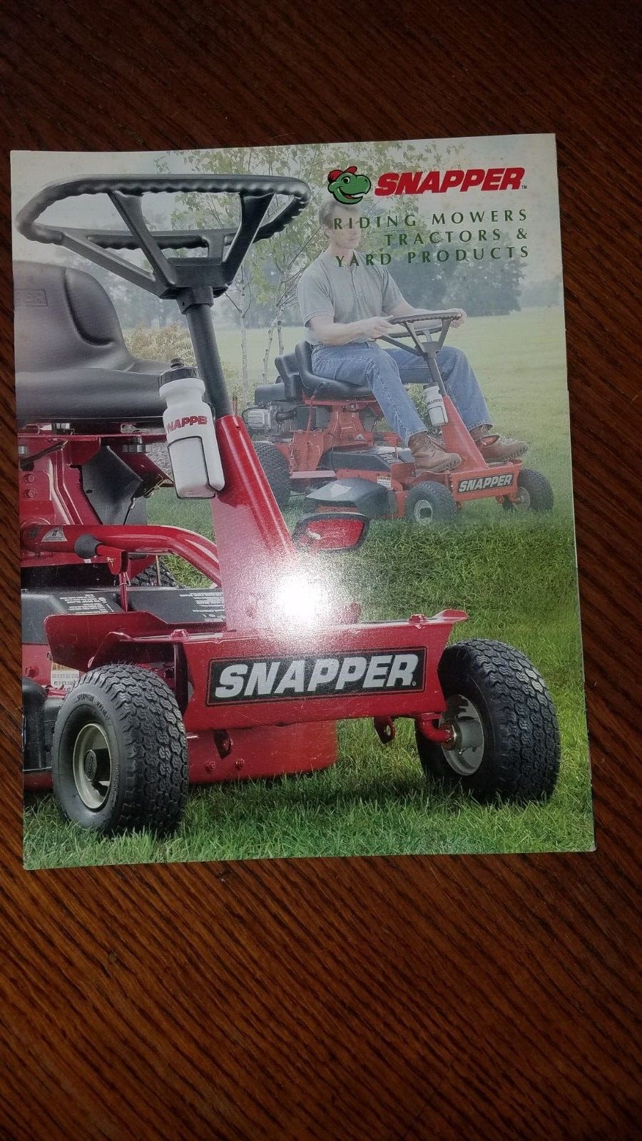 SNAPPER RIDING MOWERS, TRACTORS, ETC SALES BROCHURE *2005* 19 PAGES