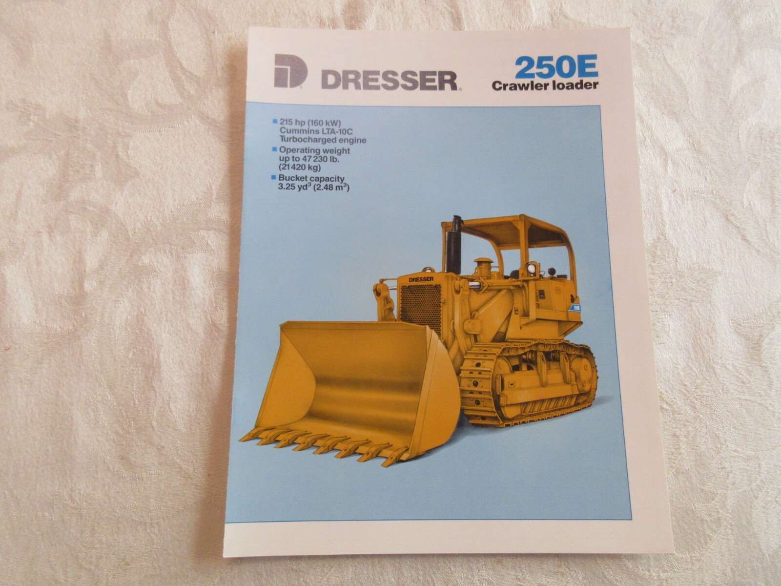 1990 Dresser 250E Crawler Loader Brochure 4 Page