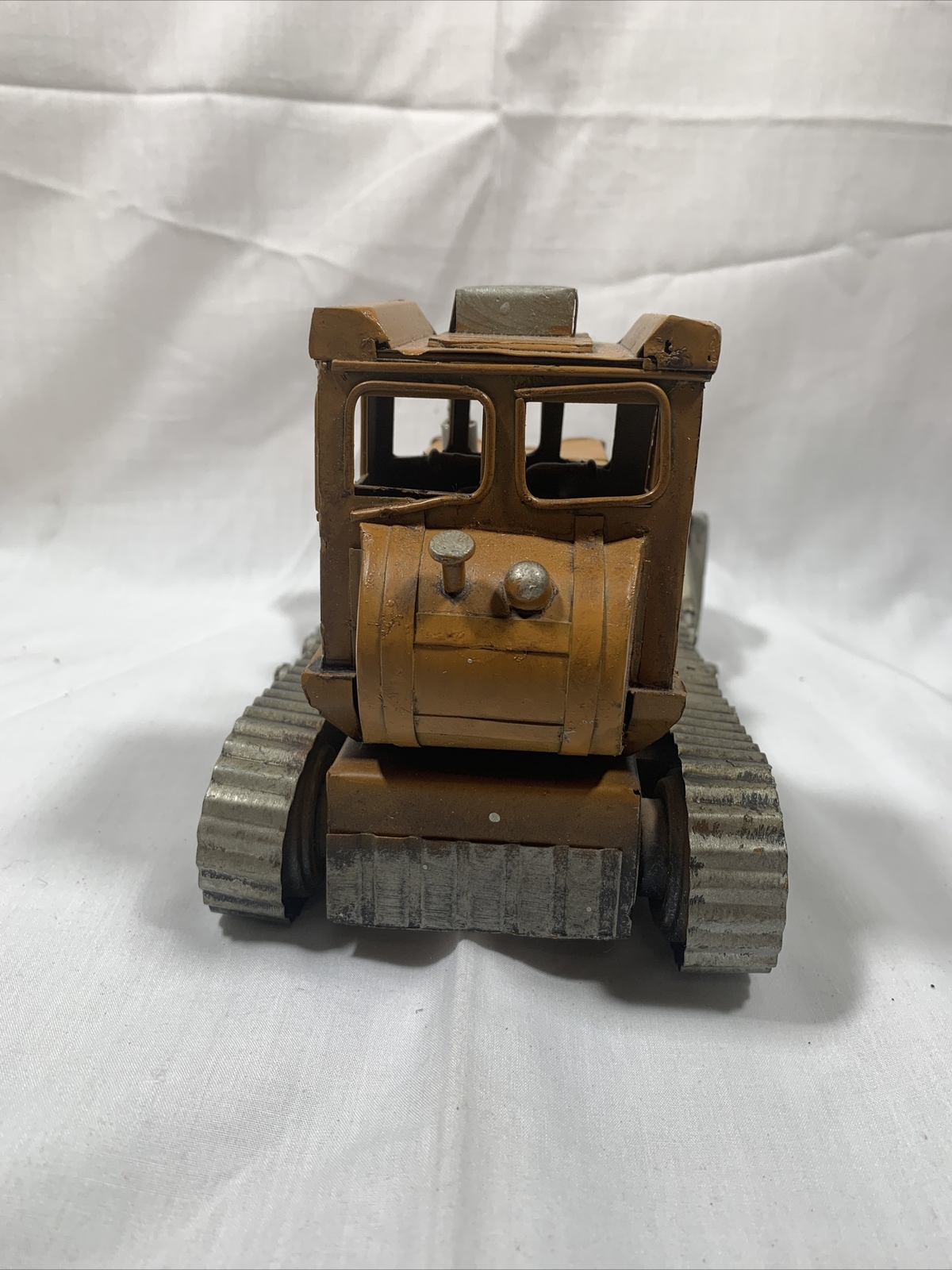 Bulldozer Metal Scale Model 12&Prime; Collector Construction Bulldozer Great Condition