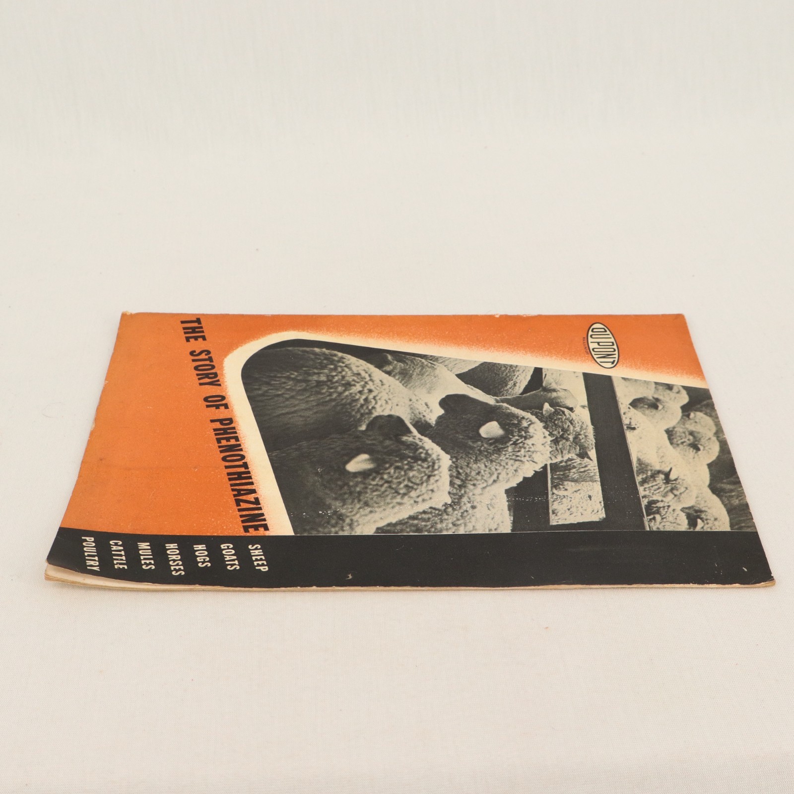 1940 DuPont Agricultural Booklet The Story of Phenothiazine Livestock