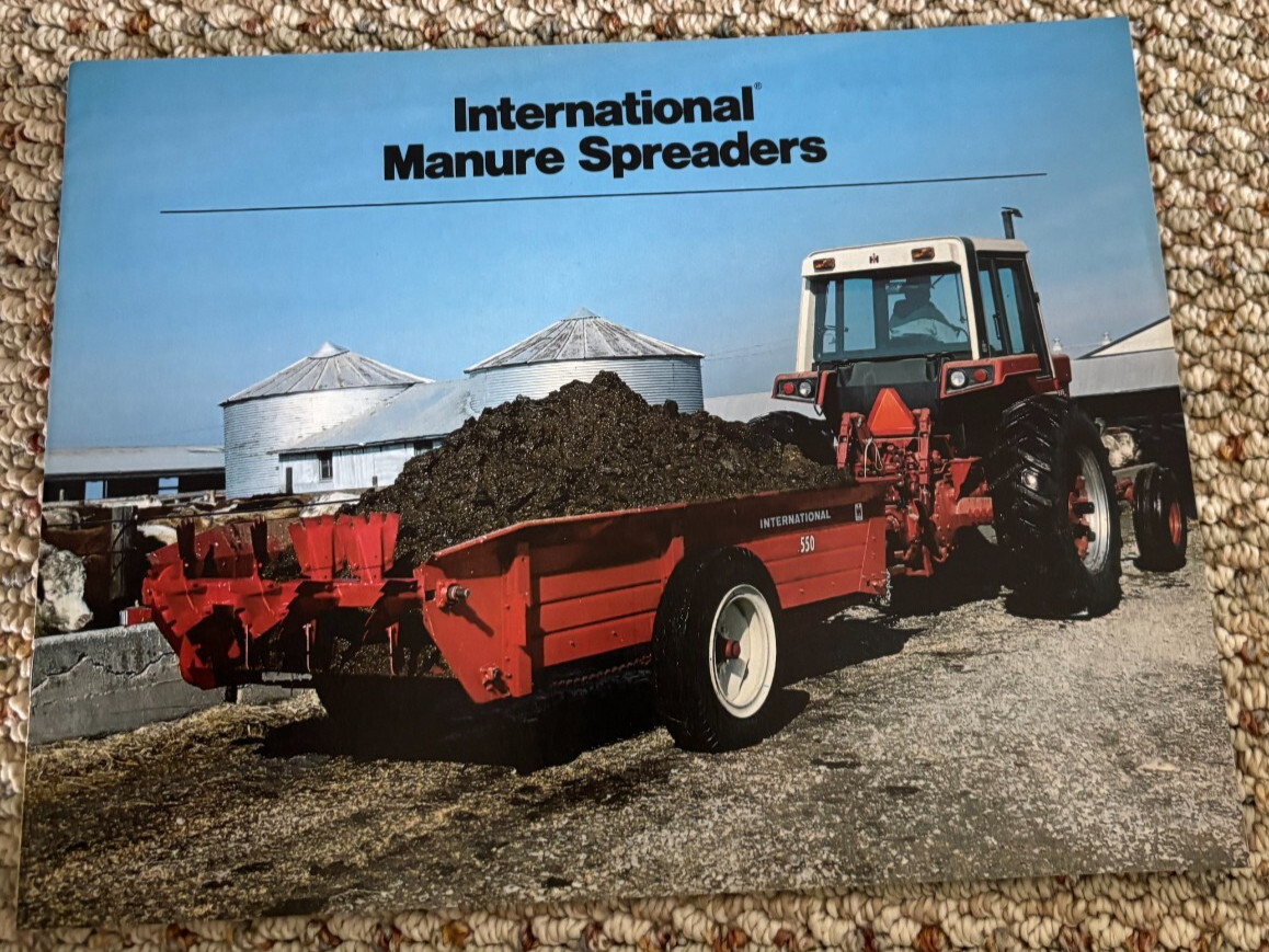 International Harvester Manure Spreaders For 1977 Brochure FCCA25