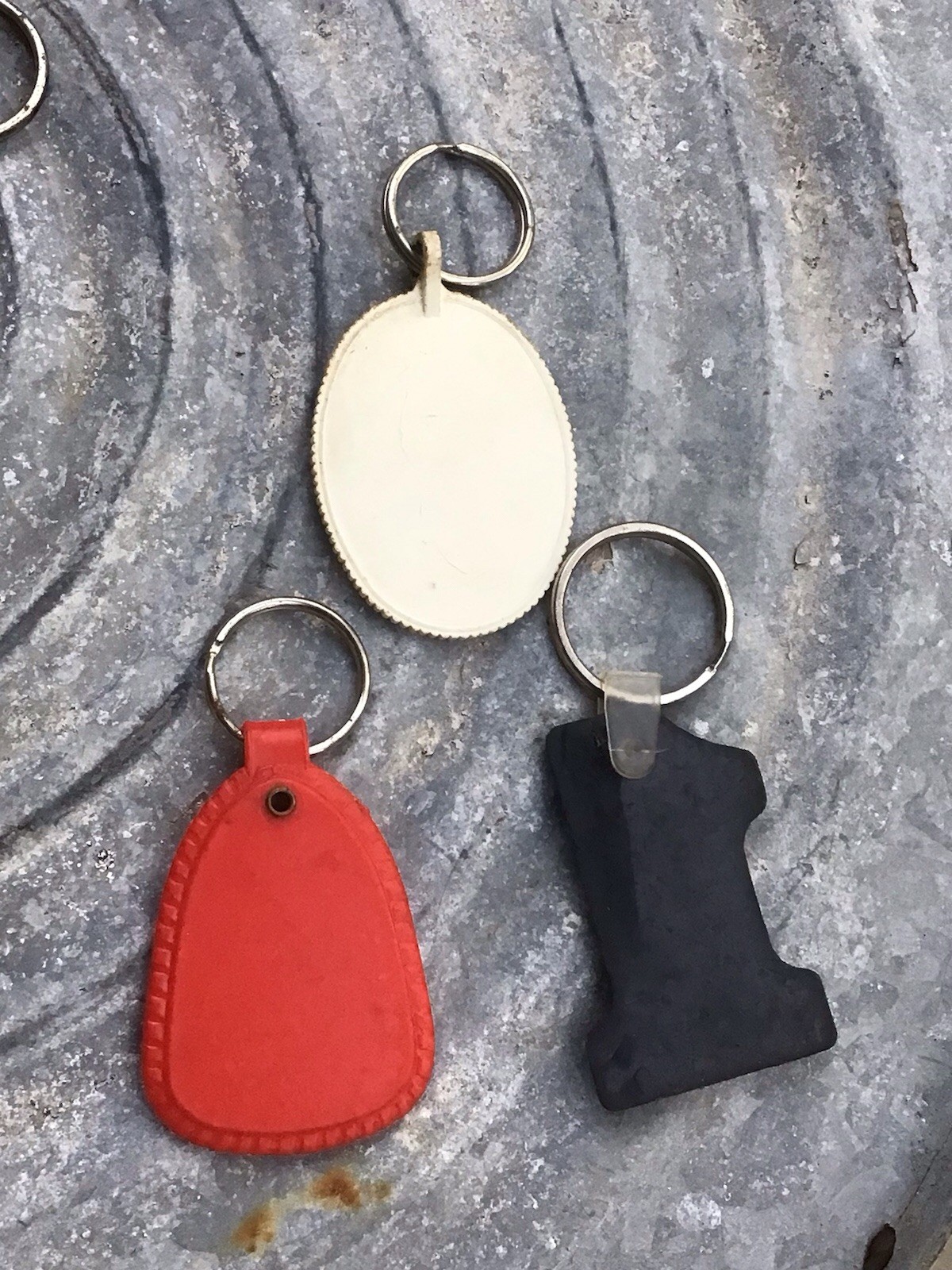 3 Vintage Auburn Nebraska Advertising Key Chain Johnson Motors & Adam’s Purina
